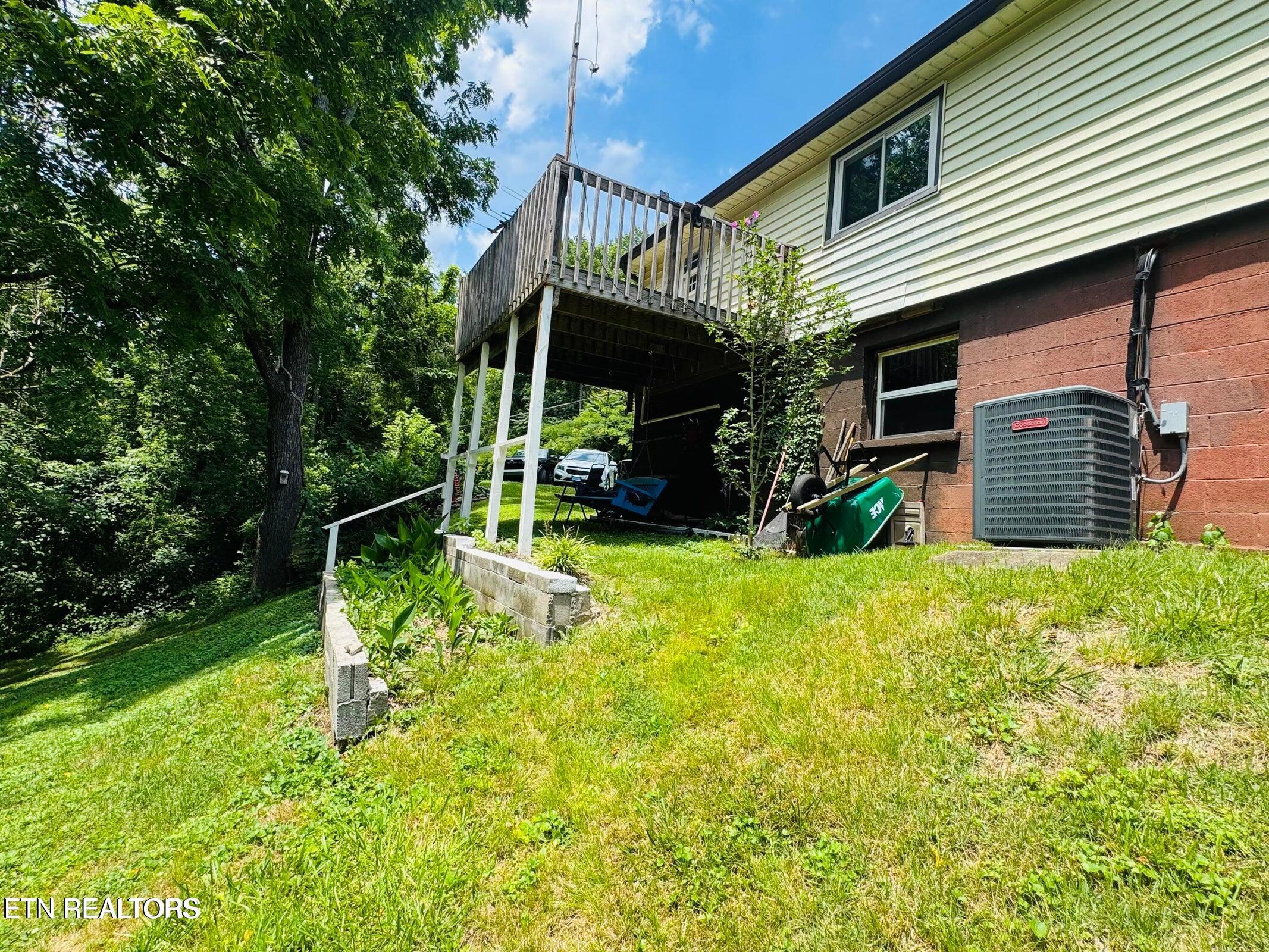 681 Island Cove Road Rocky Top TN 37769