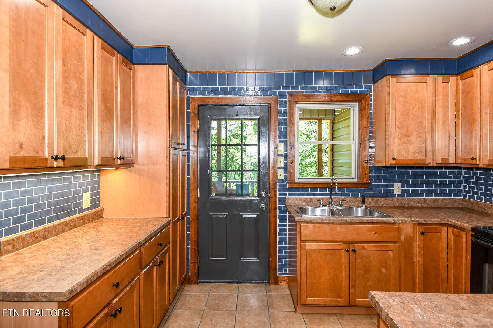 1042 Old Oliver Road Walland TN 37886