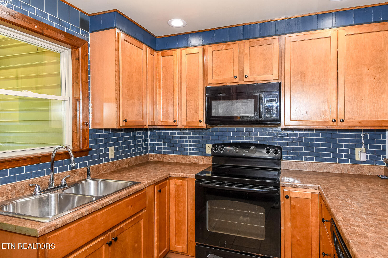 1042 Old Oliver Road Walland TN 37886