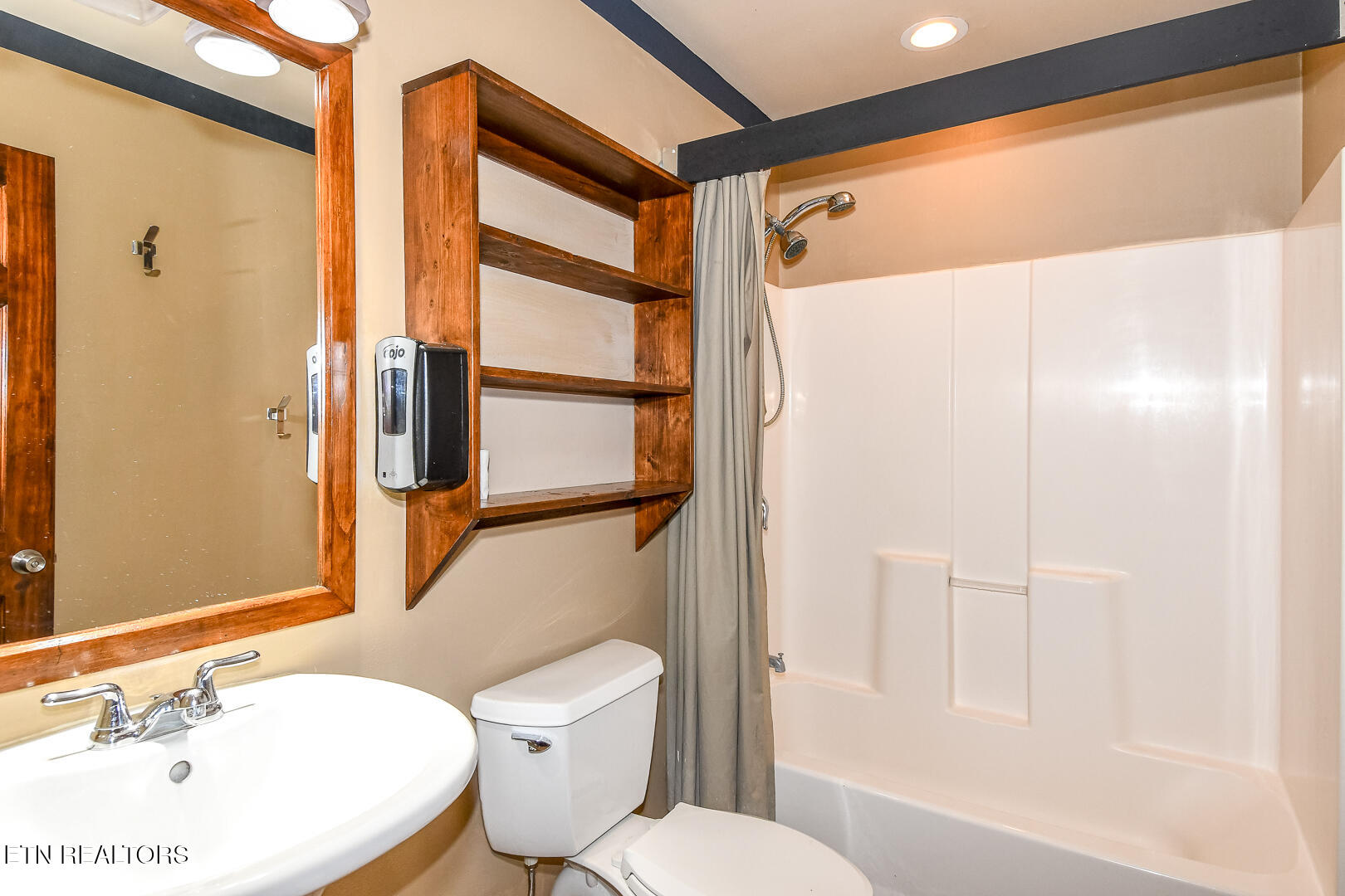 1042 Old Oliver Road Walland TN 37886