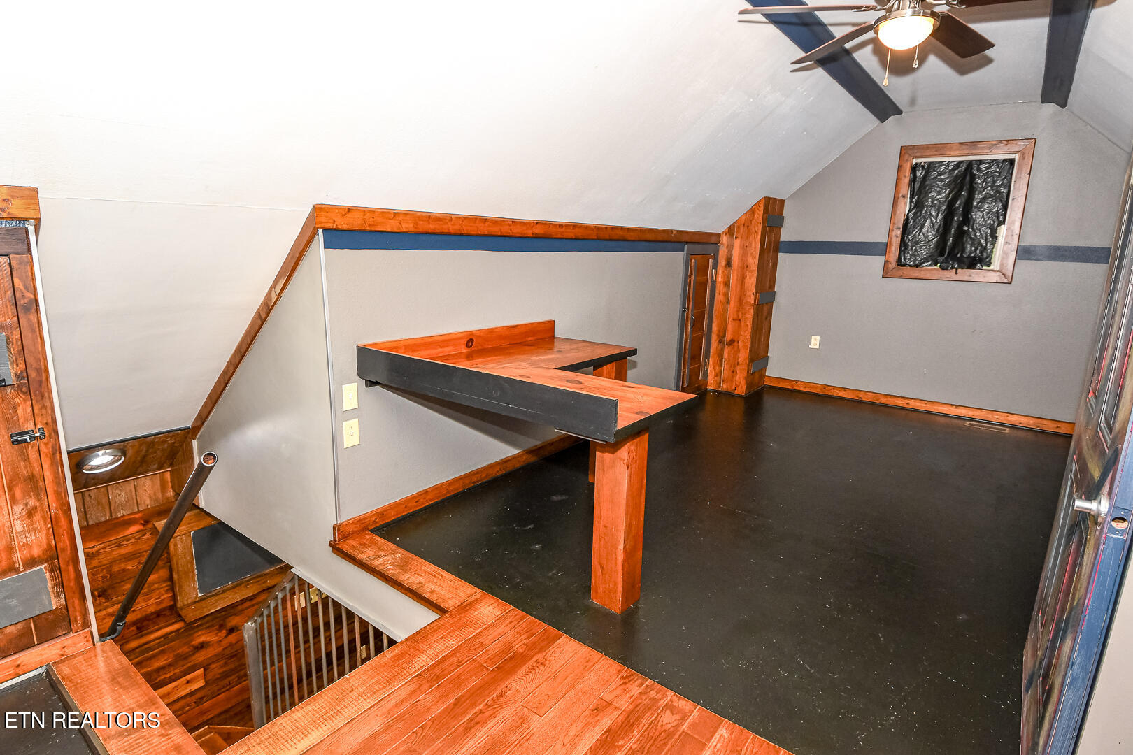 1042 Old Oliver Road Walland TN 37886