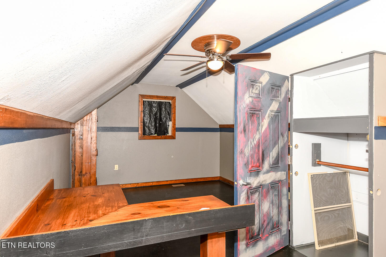 1042 Old Oliver Road Walland TN 37886