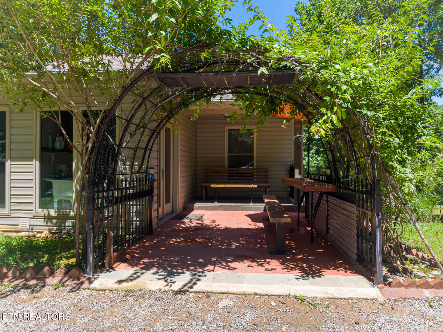 1042 Old Oliver Road Walland TN 37886