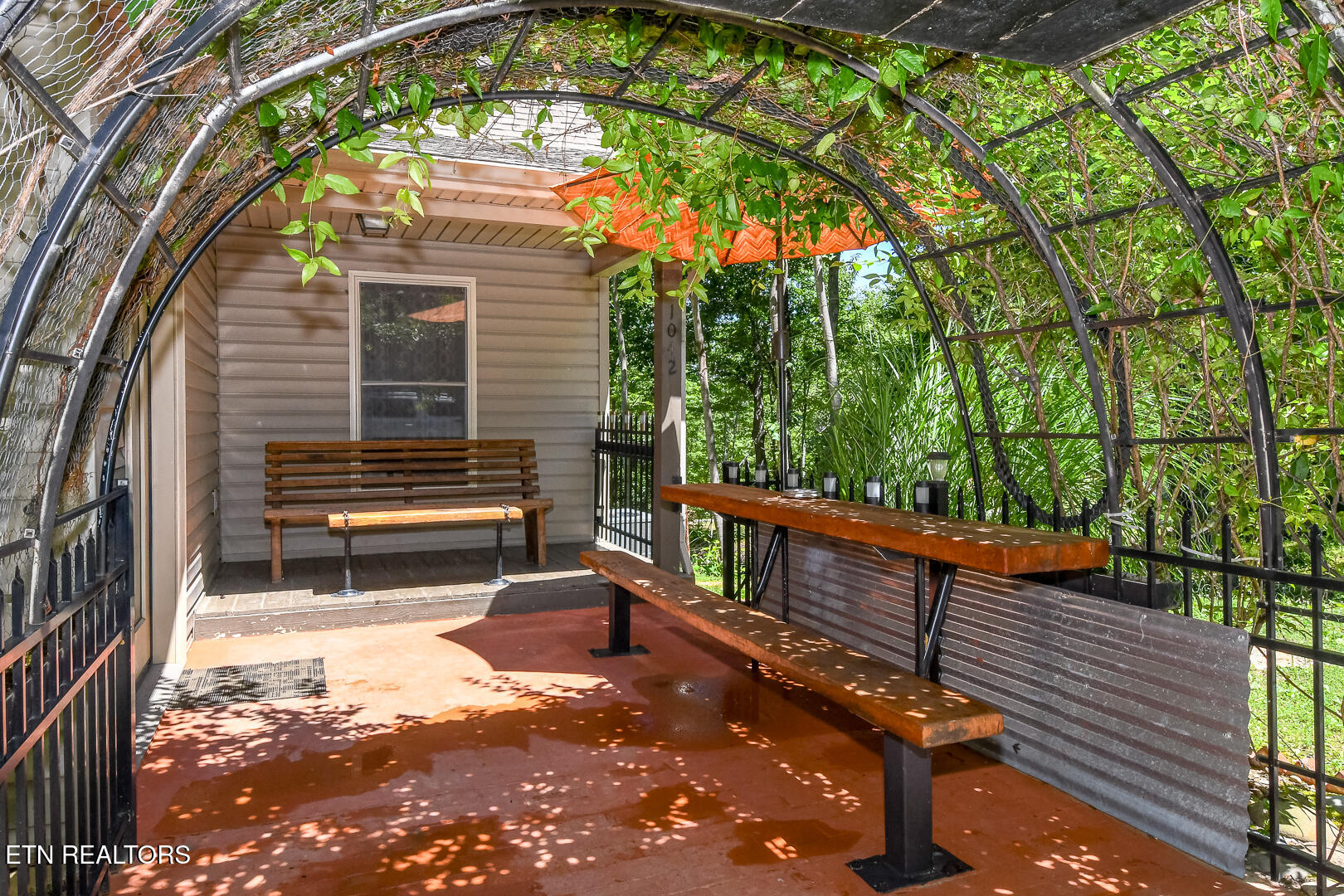 1042 Old Oliver Road Walland TN 37886