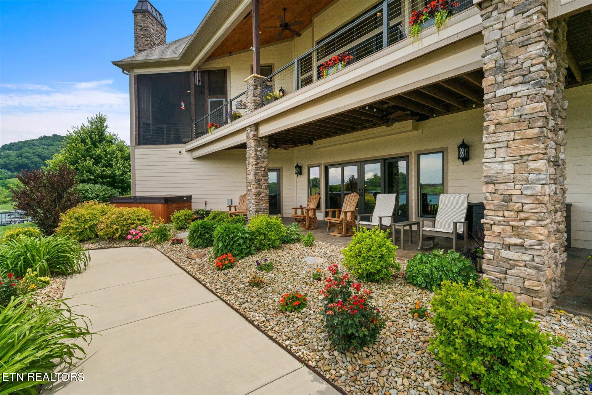 200 Shainas Place Sharps Chapel TN 37866