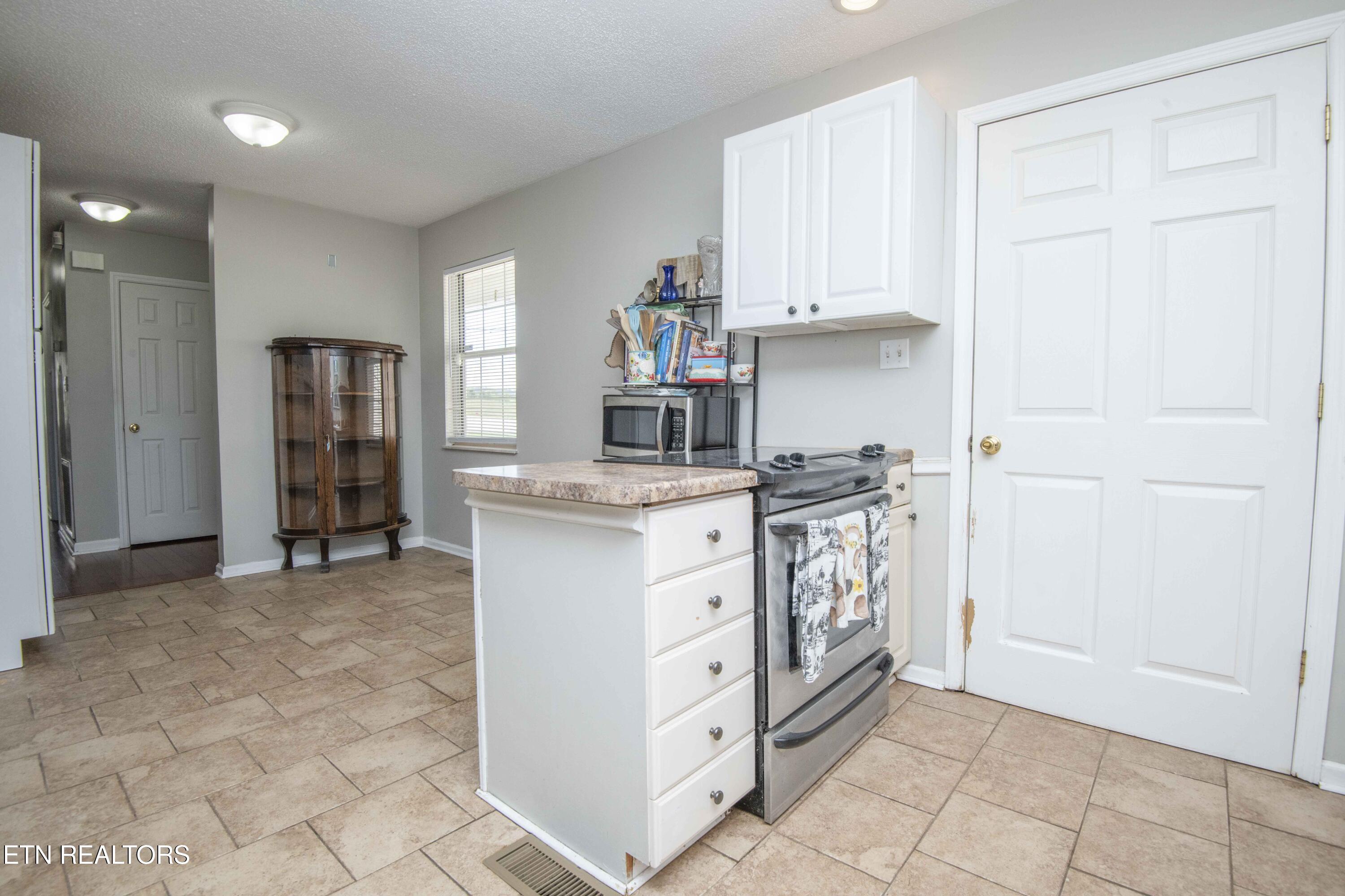 1104 Swan Pond Circle Road Harriman TN 37748