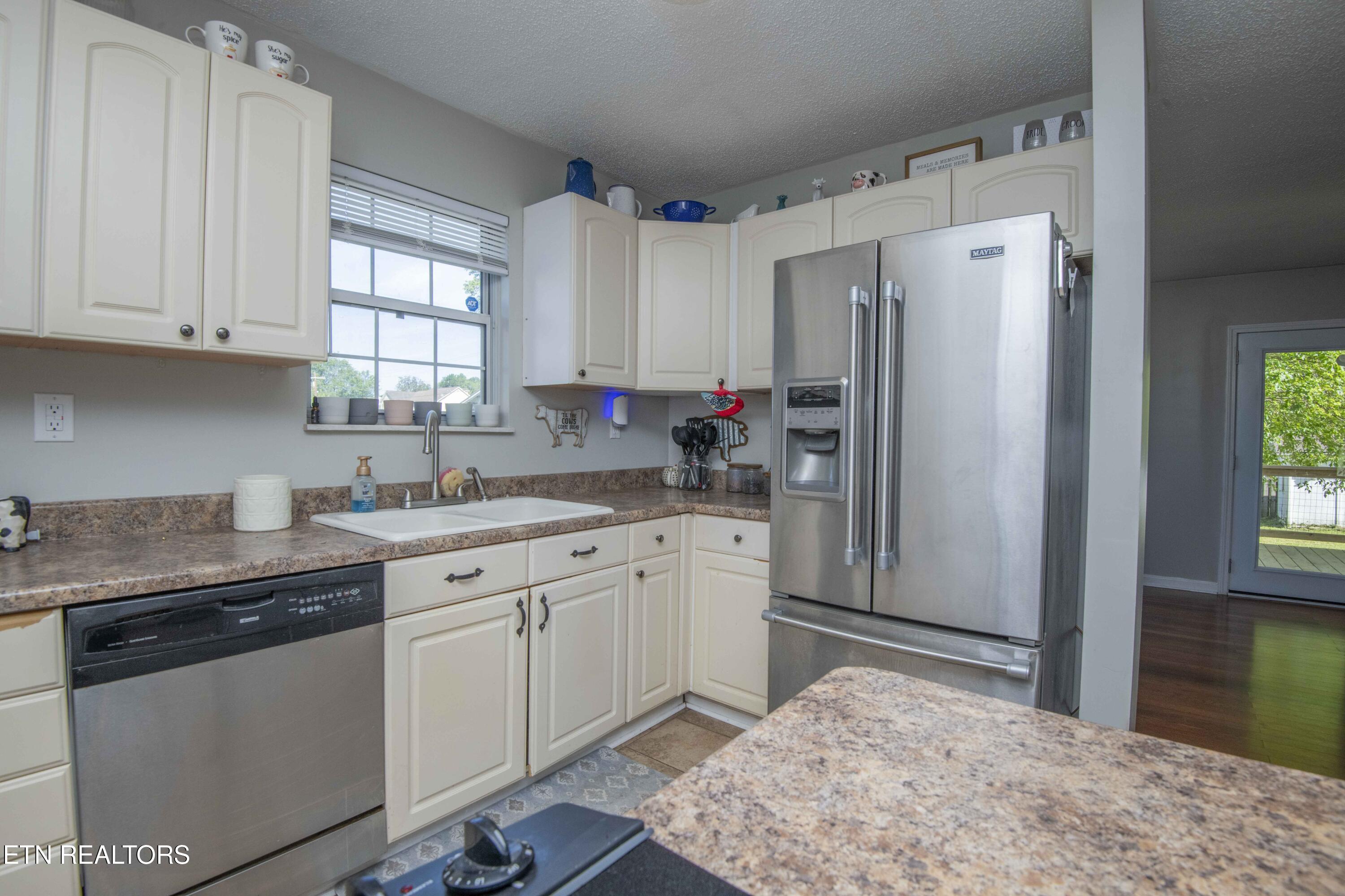 1104 Swan Pond Circle Road Harriman TN 37748
