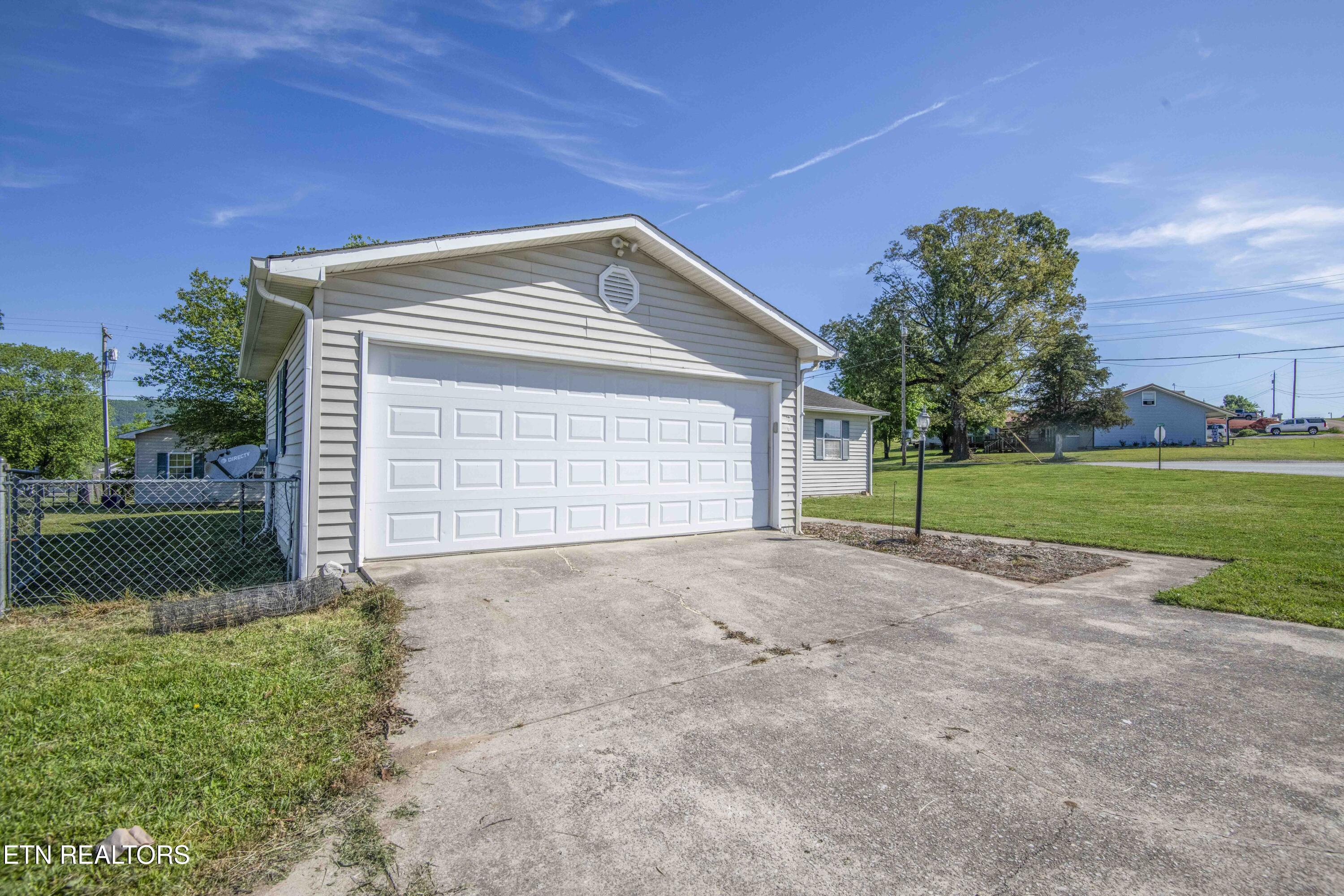 1104 Swan Pond Circle Road Harriman TN 37748