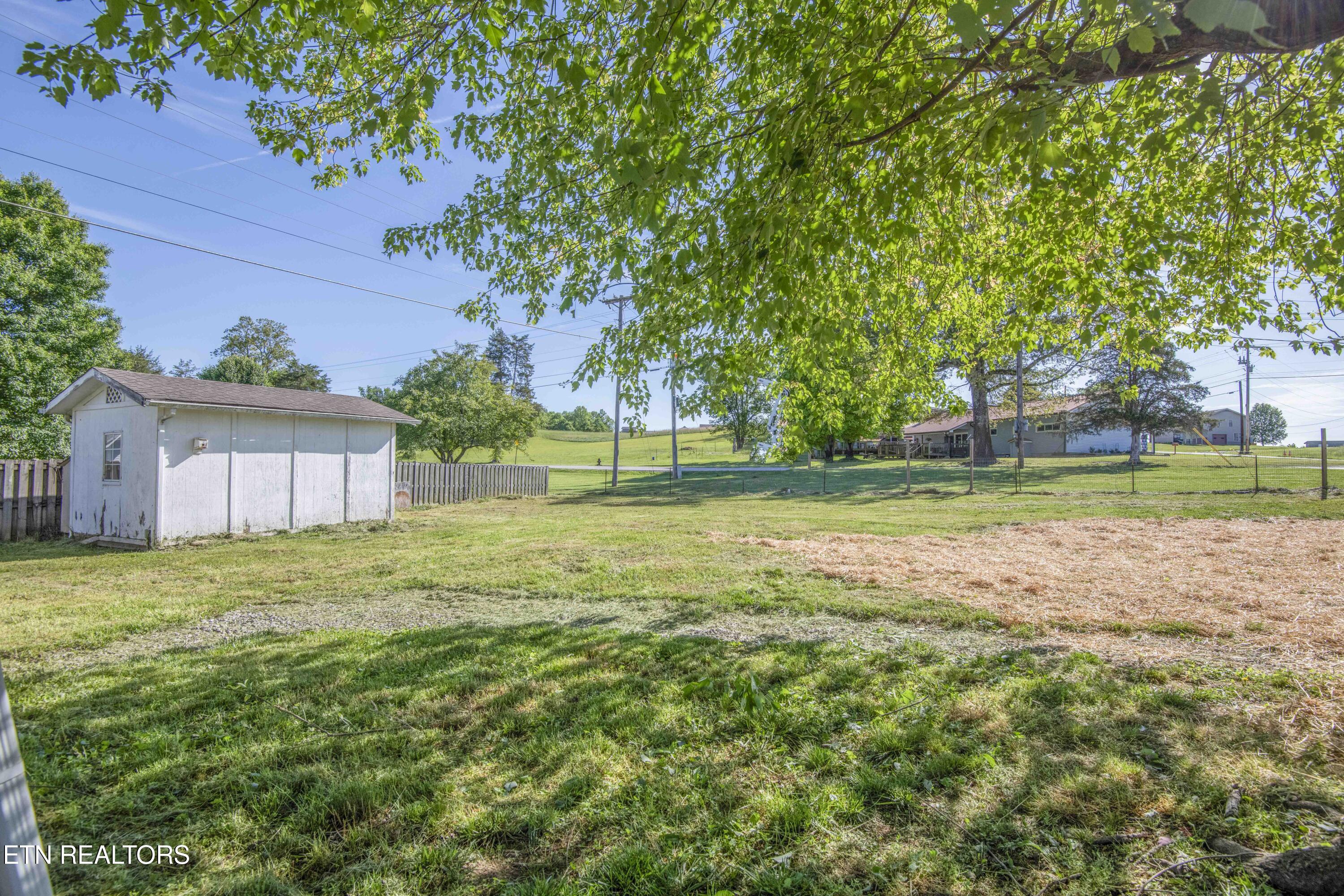 1104 Swan Pond Circle Road Harriman TN 37748