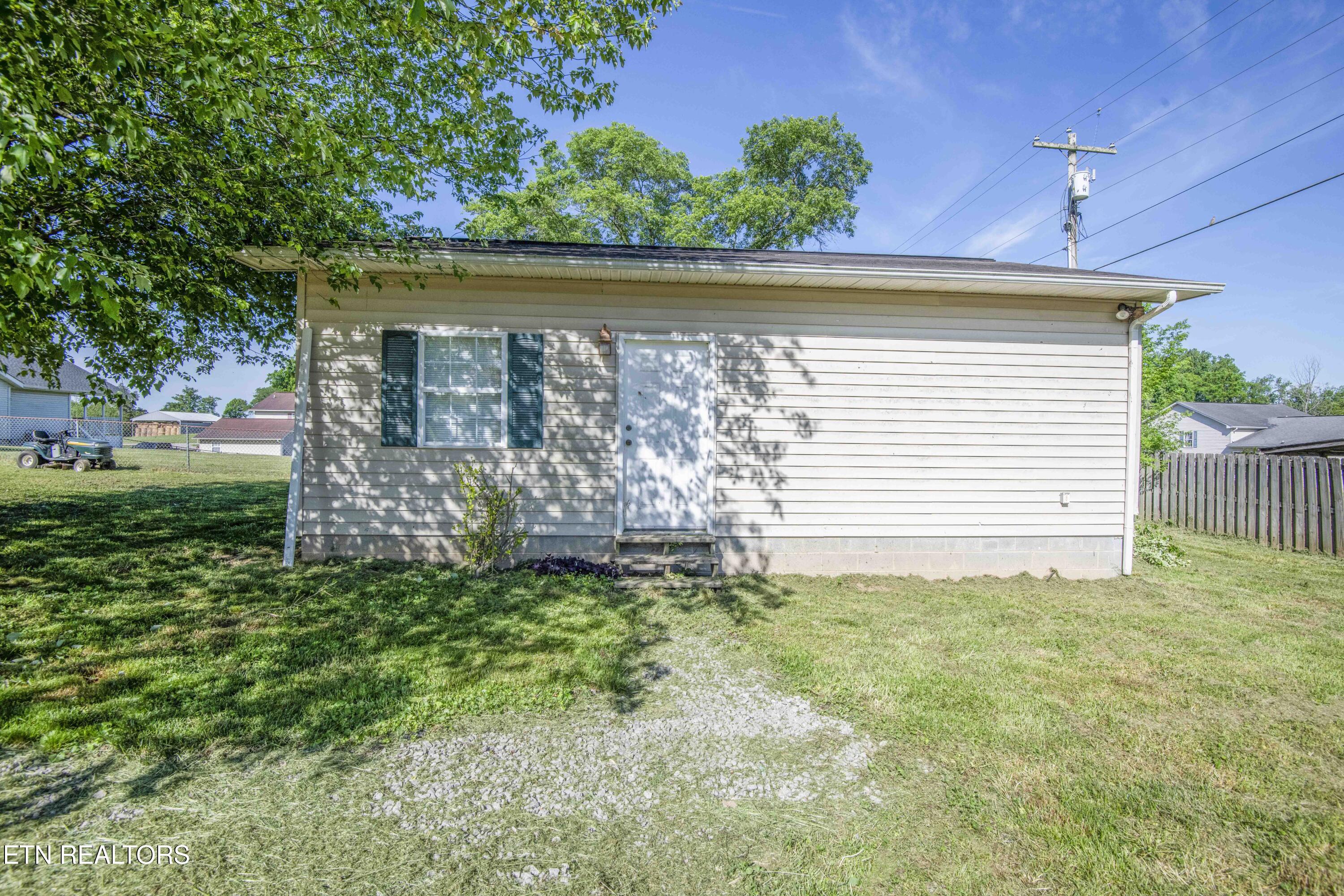 1104 Swan Pond Circle Road Harriman TN 37748