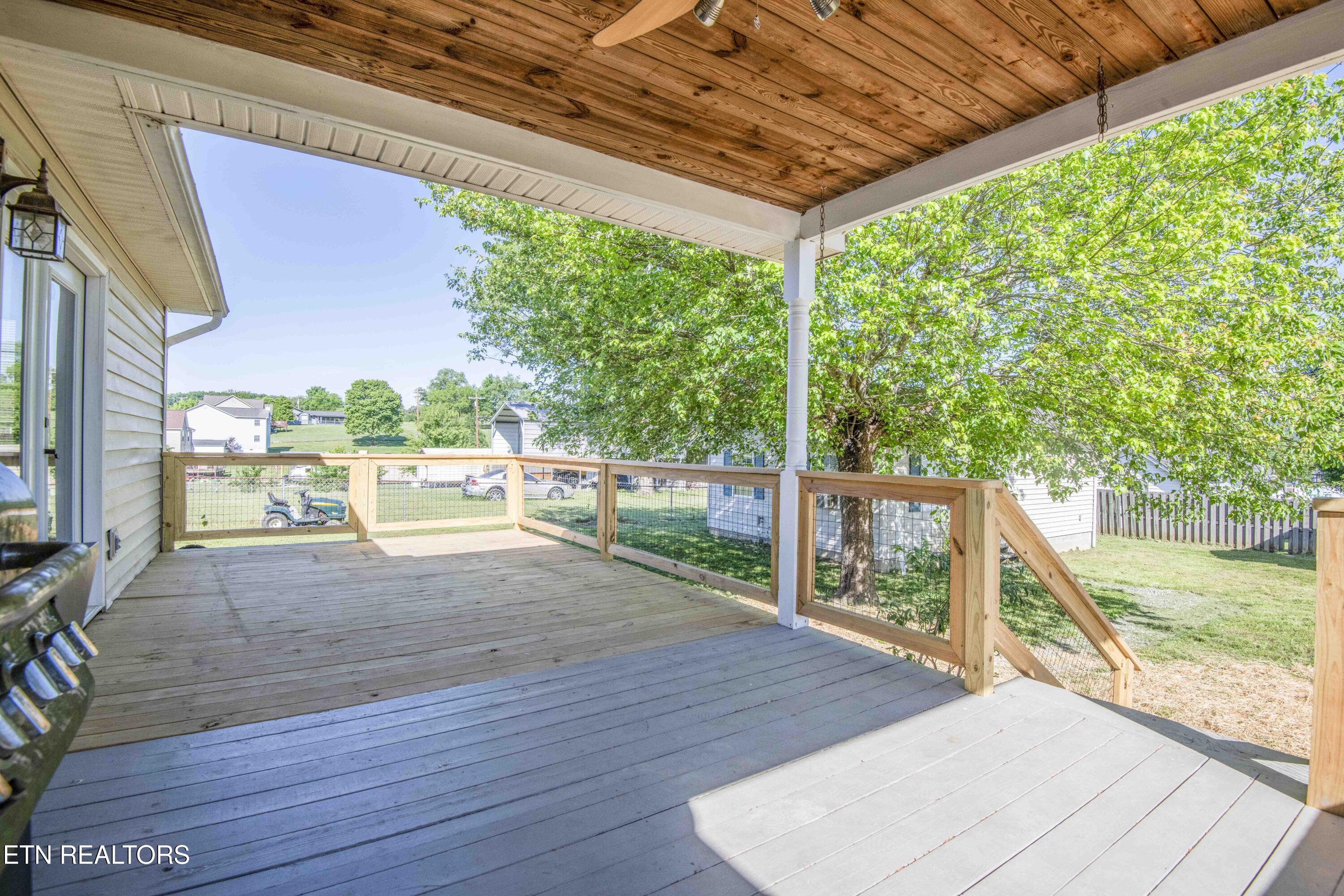 1104 Swan Pond Circle Road Harriman TN 37748