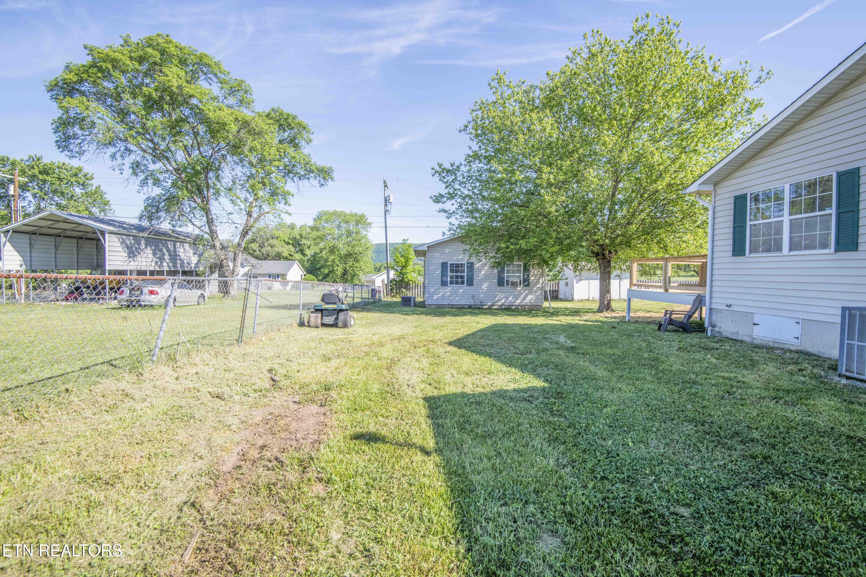 1104 Swan Pond Circle Road Harriman TN 37748