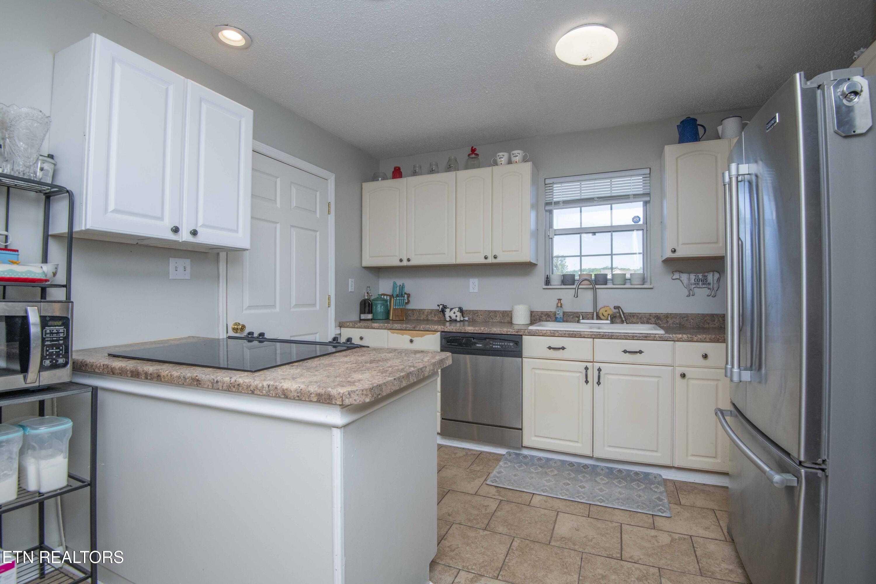 1104 Swan Pond Circle Road Harriman TN 37748