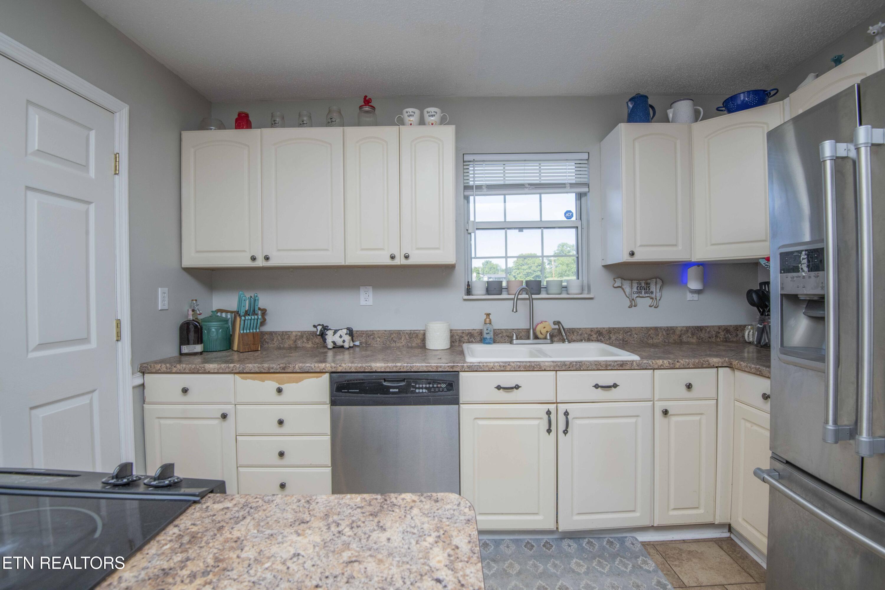 1104 Swan Pond Circle Road Harriman TN 37748