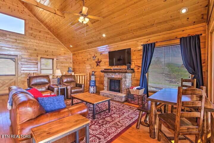 2310 Top Of The World Drive Sevierville TN 37876