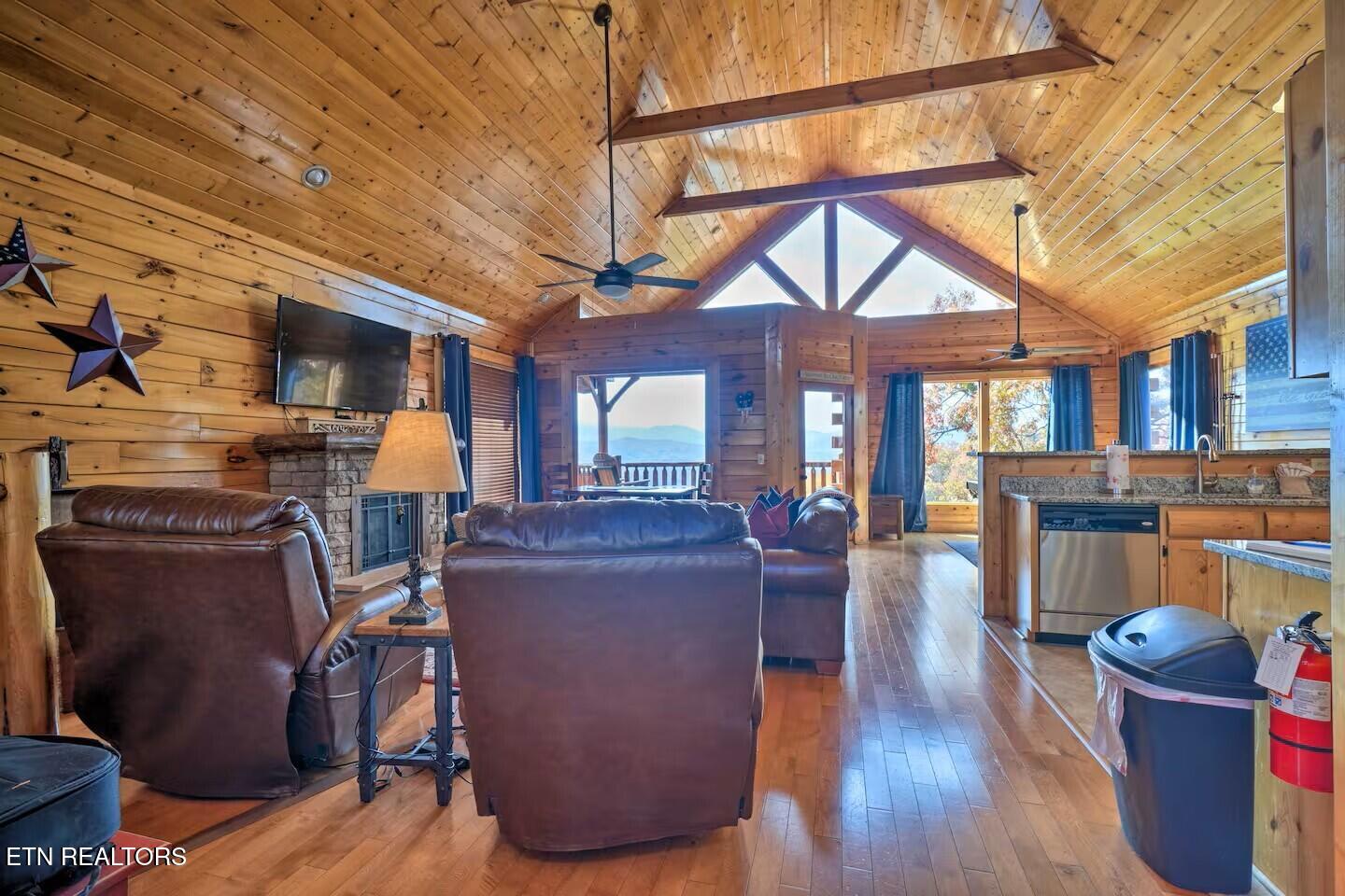 2310 Top Of The World Drive Sevierville TN 37876