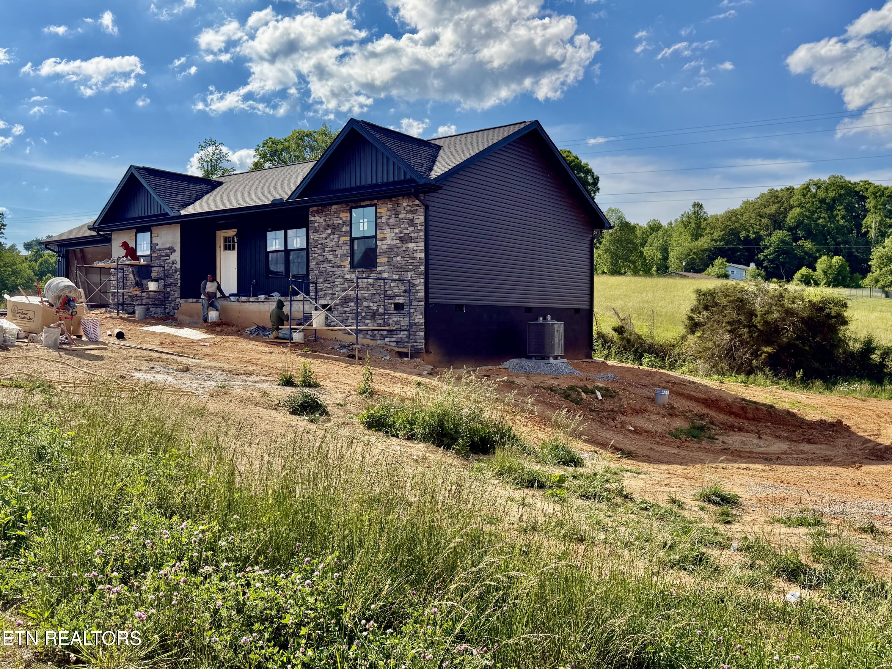 120 Milo Circle Tazewell TN 37879