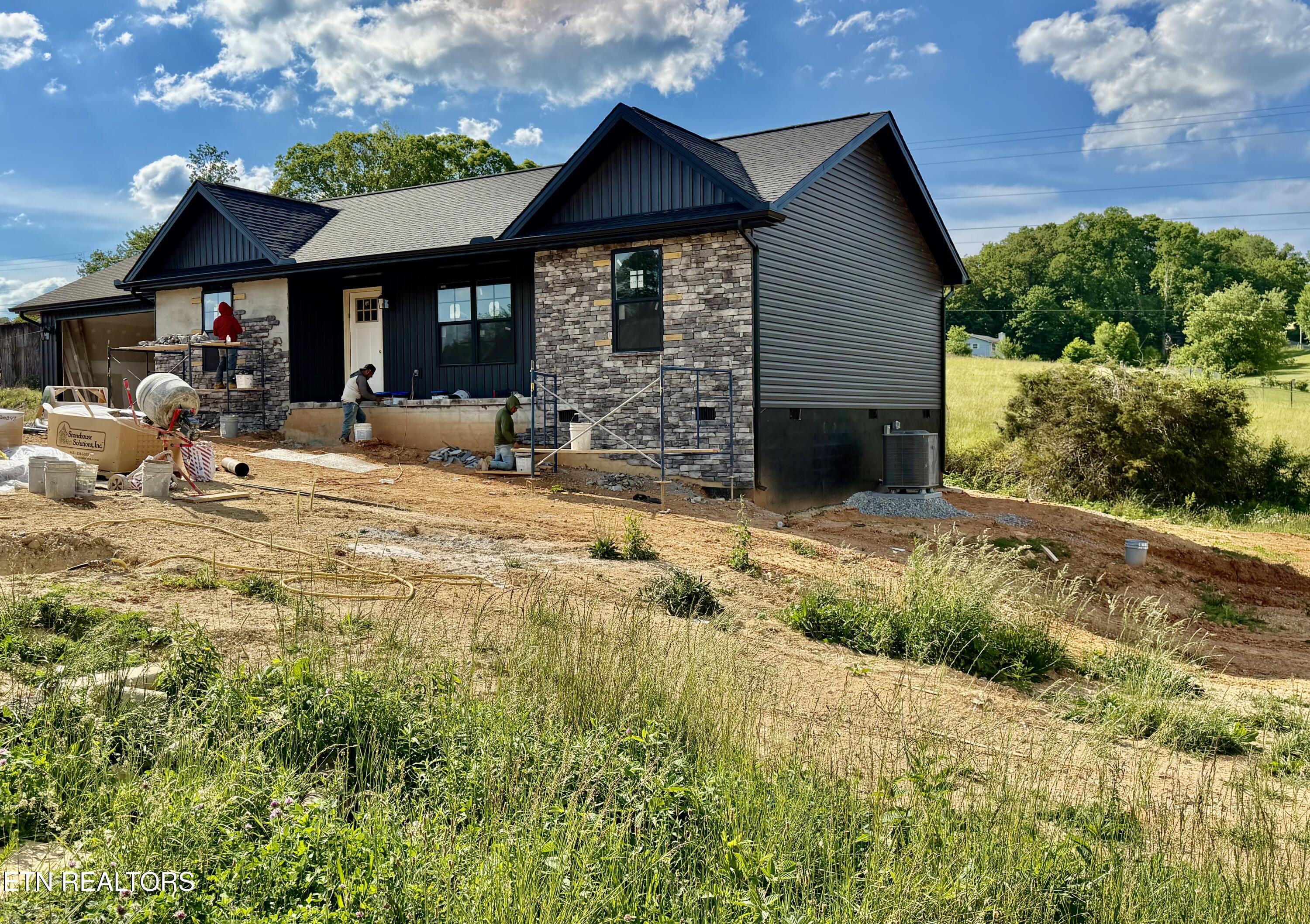 120 Milo Circle Tazewell TN 37879