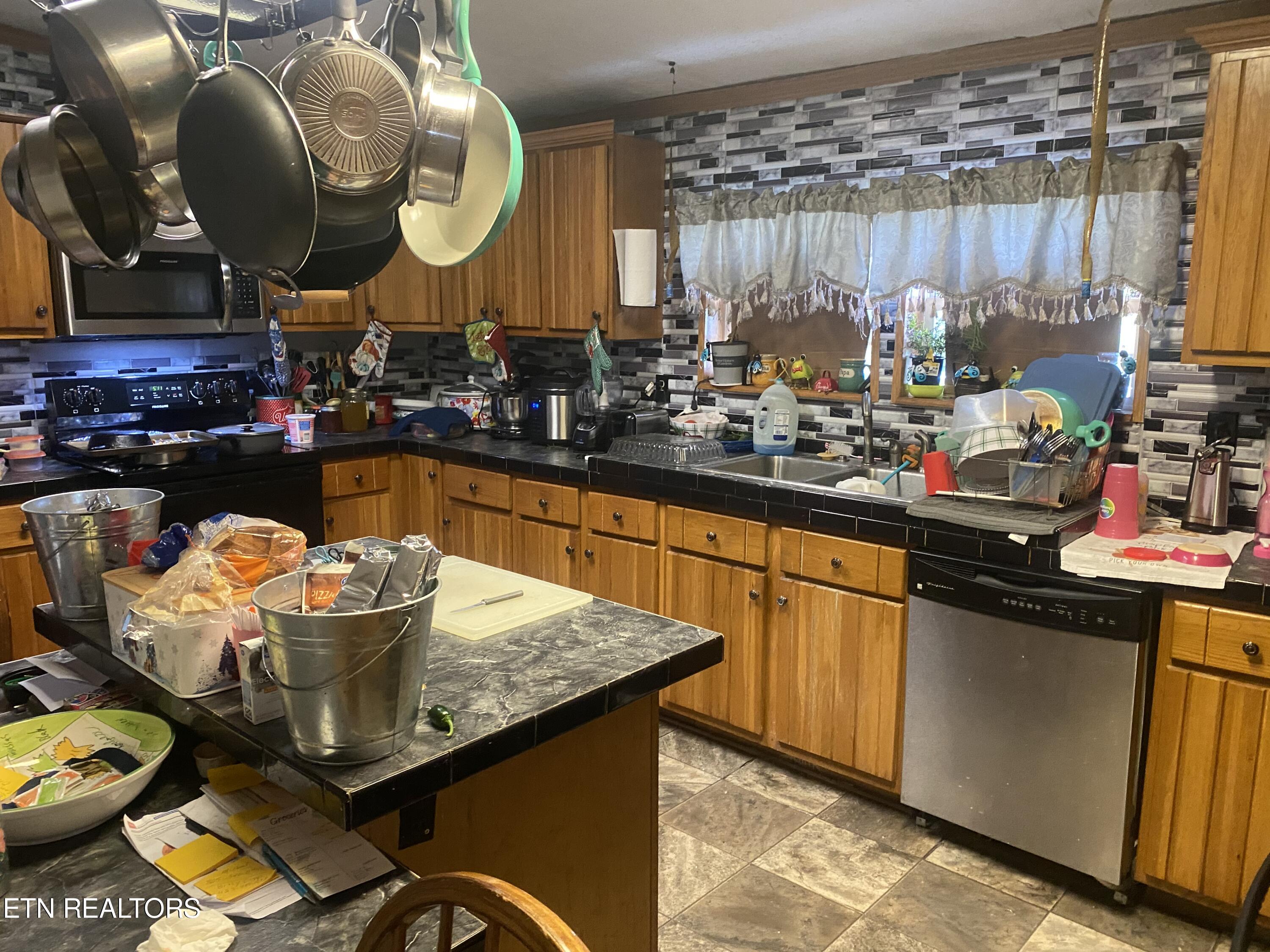 124 Tasha Lane Tazewell TN 37879