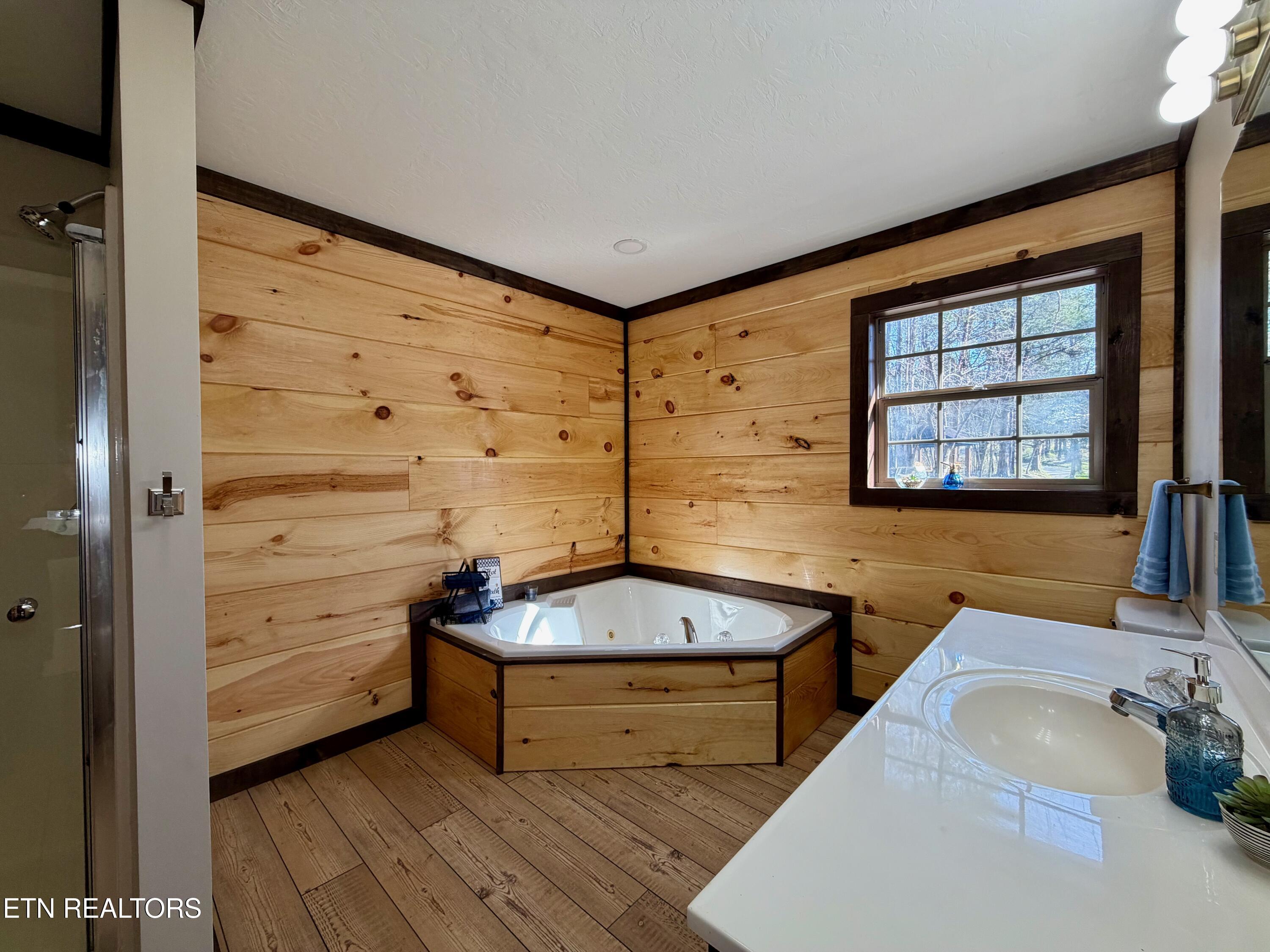 105 River Lane Jamestown TN 38556