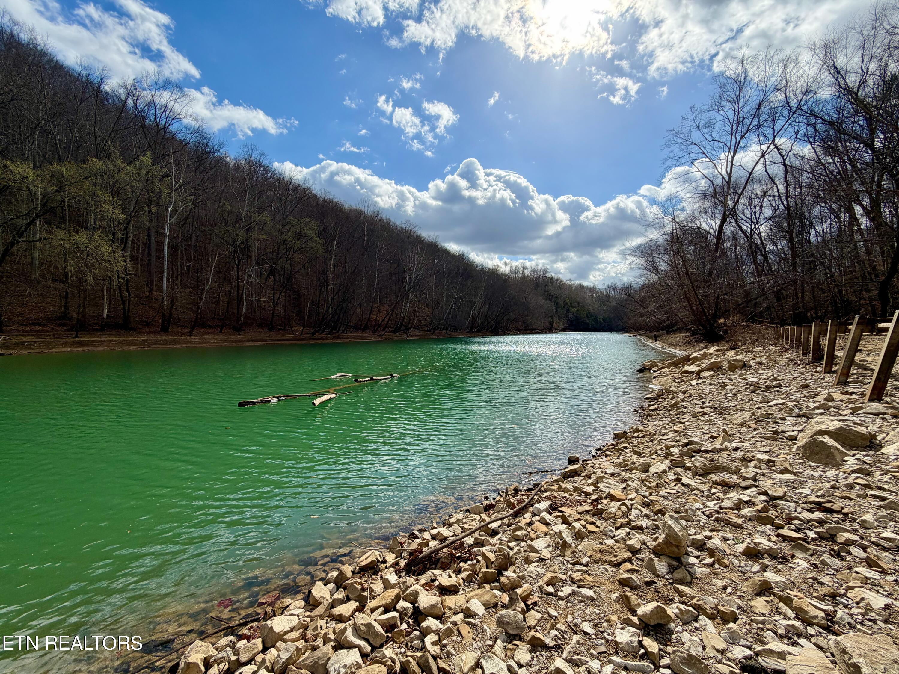 105 River Lane Jamestown TN 38556