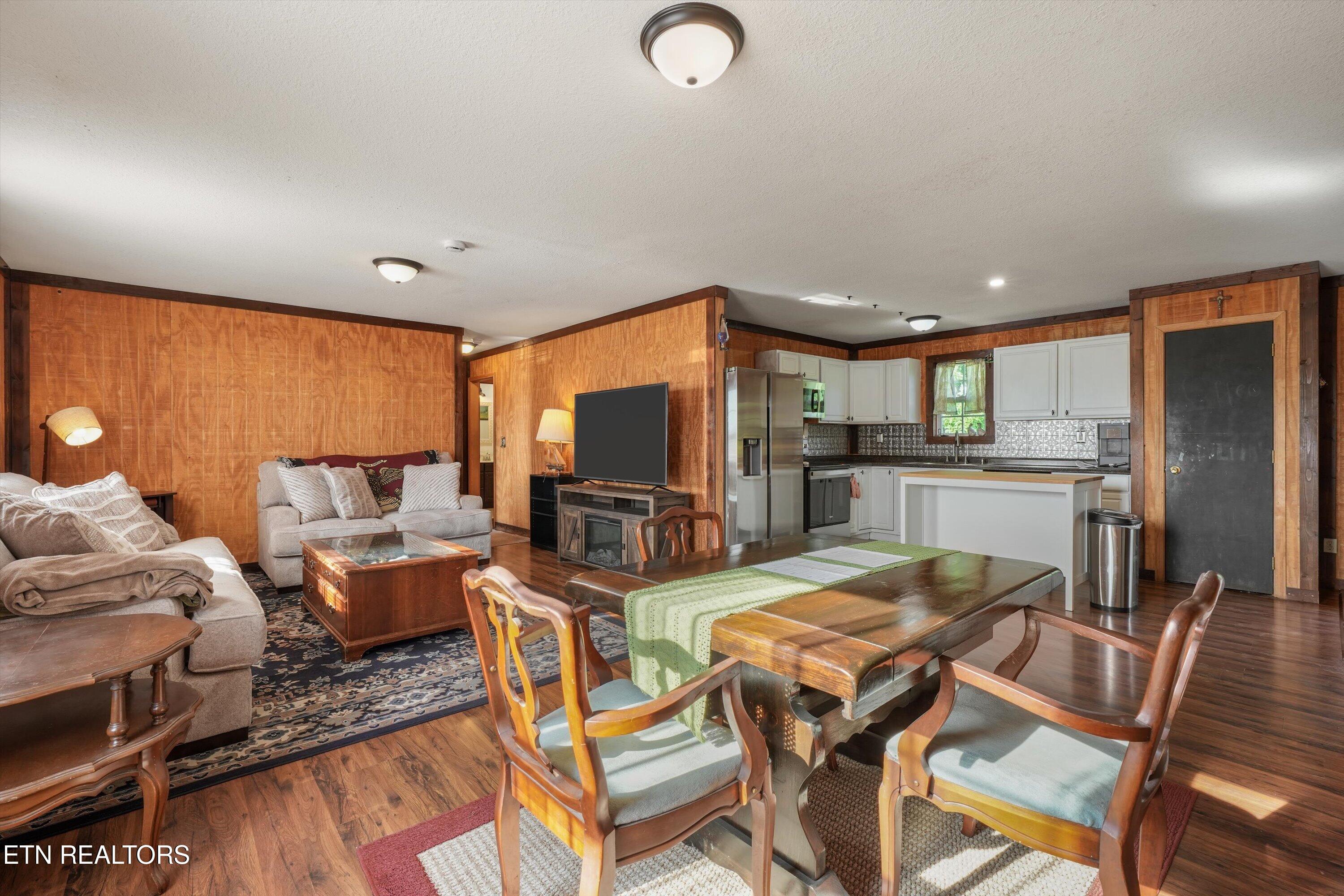 834 Walker Road Sharps Chapel TN 37866