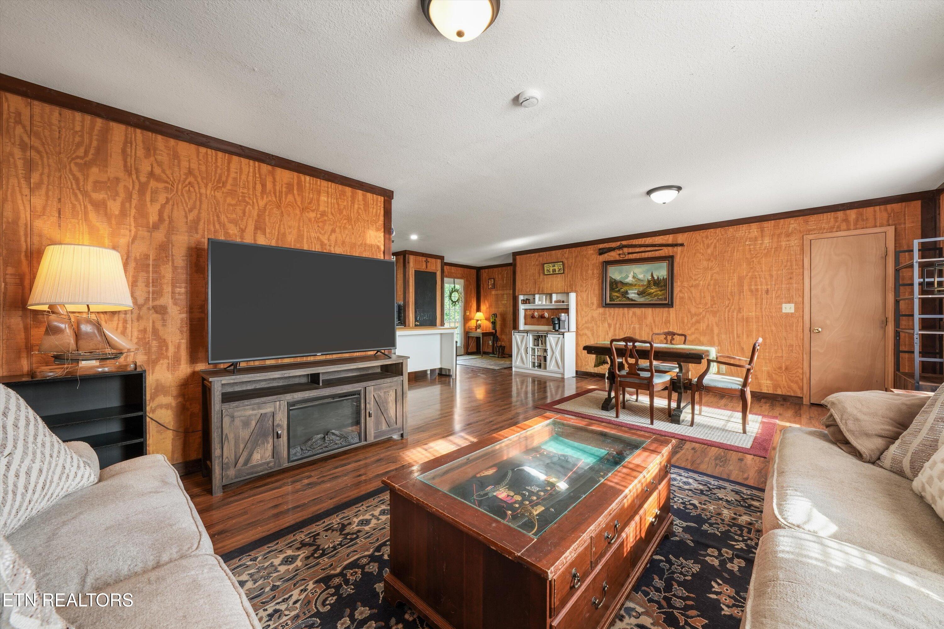 834 Walker Road Sharps Chapel TN 37866