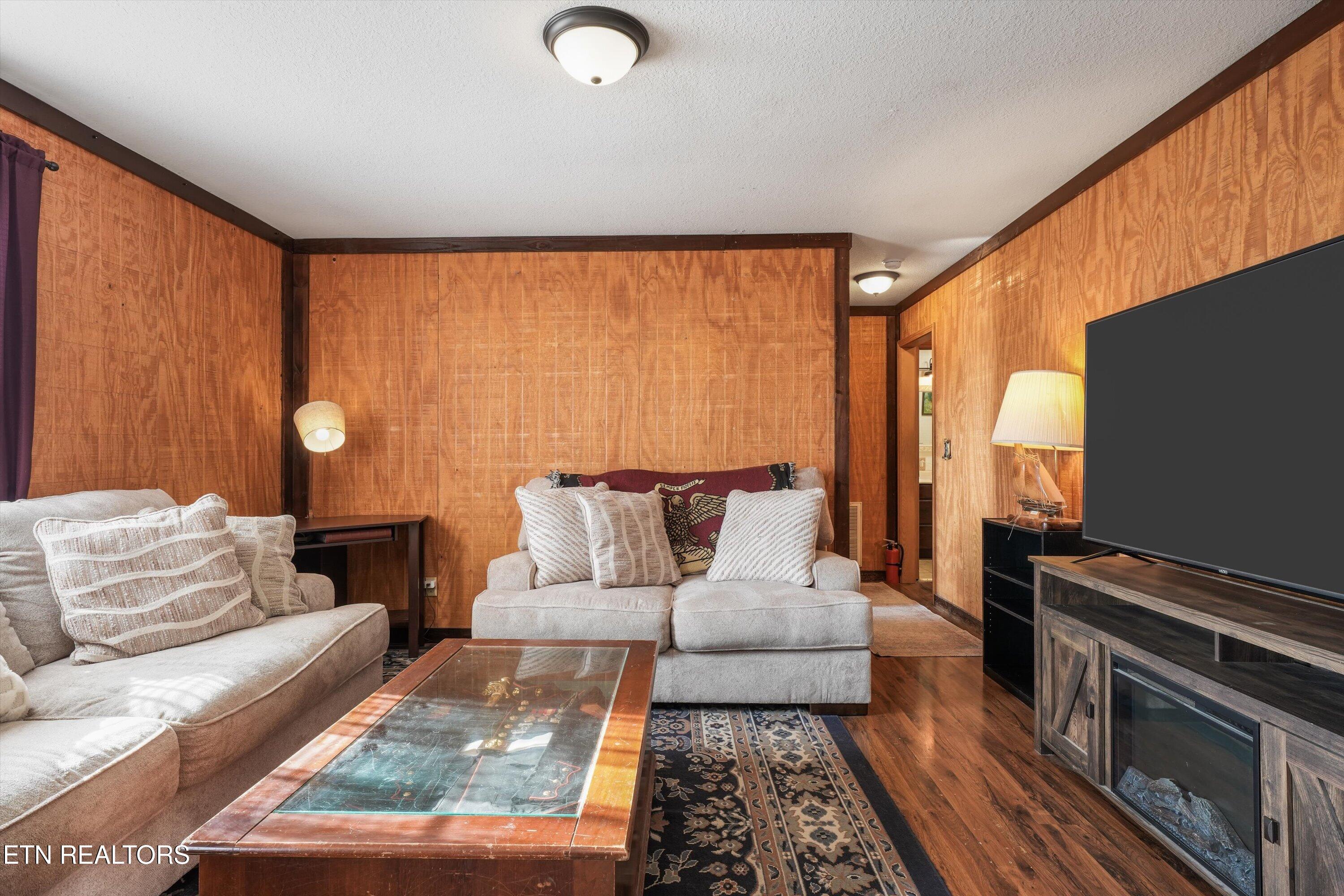 834 Walker Road Sharps Chapel TN 37866