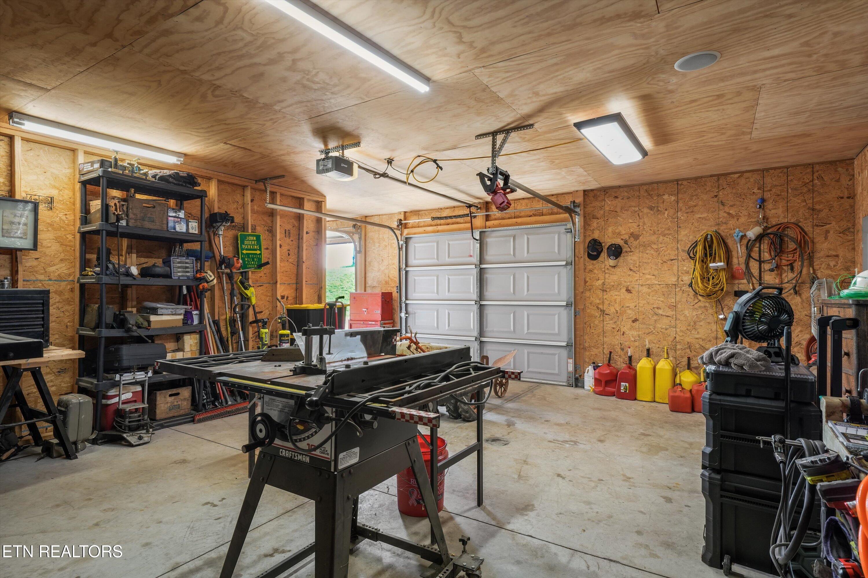 834 Walker Road Sharps Chapel TN 37866