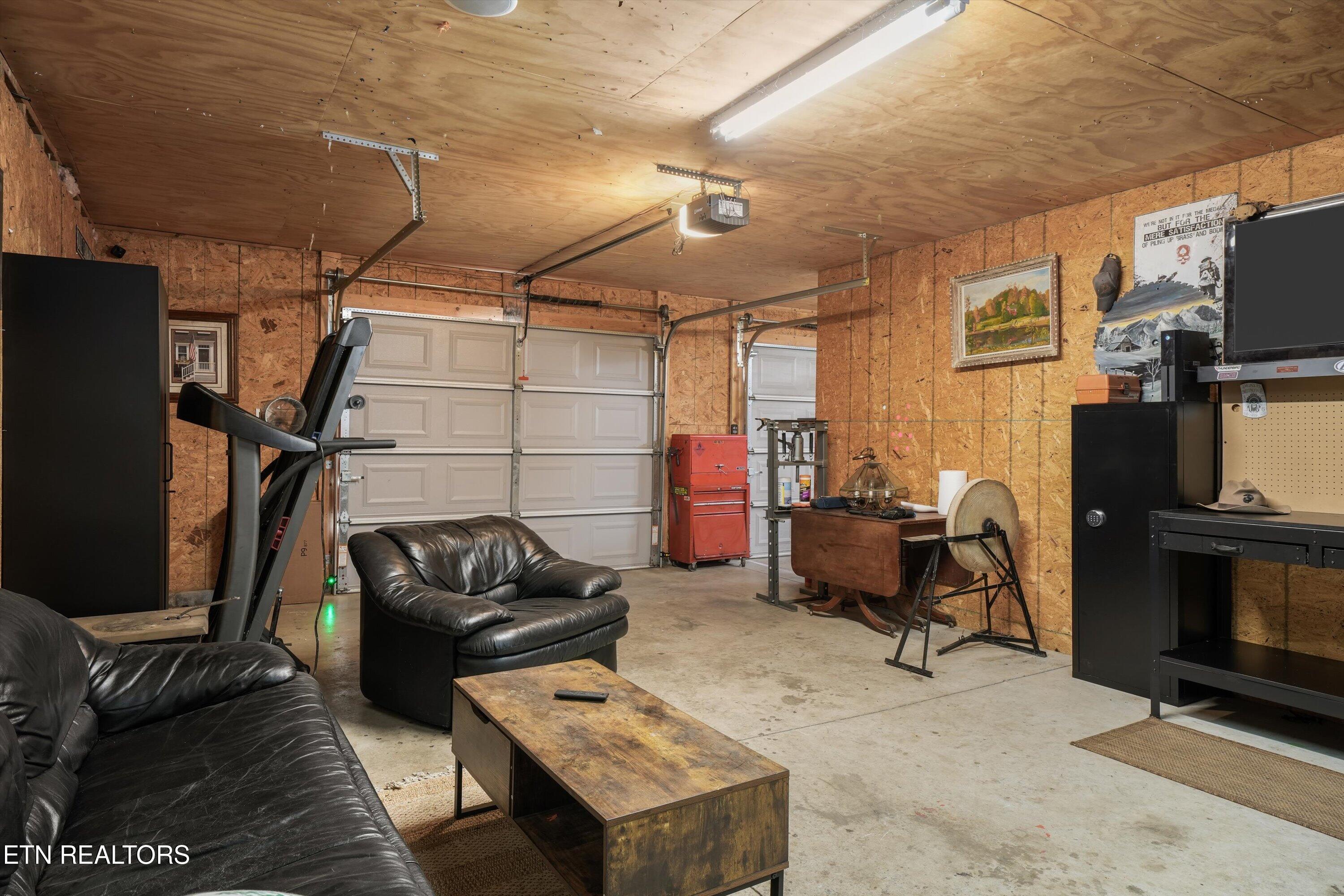 834 Walker Road Sharps Chapel TN 37866