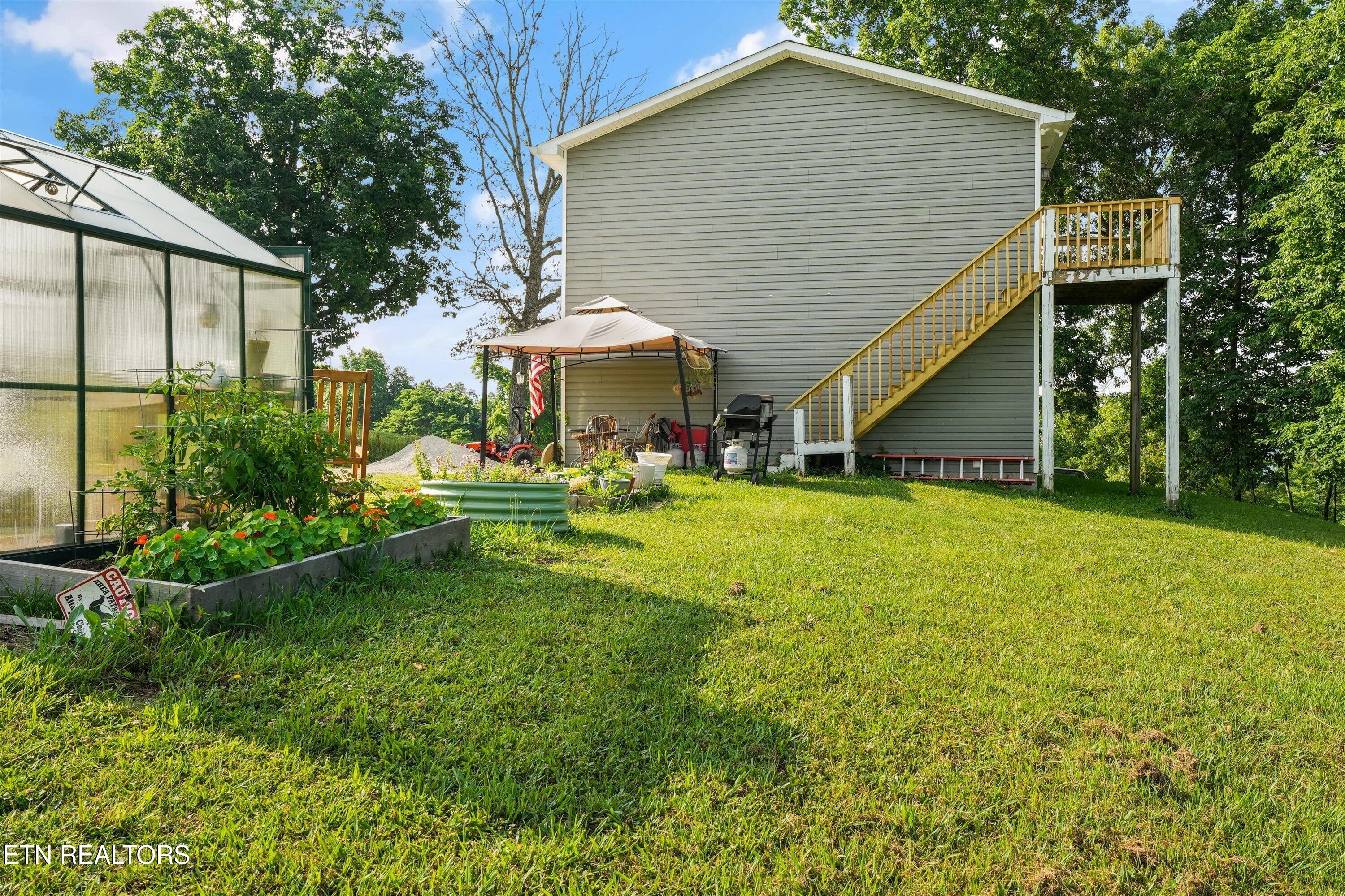 834 Walker Road Sharps Chapel TN 37866