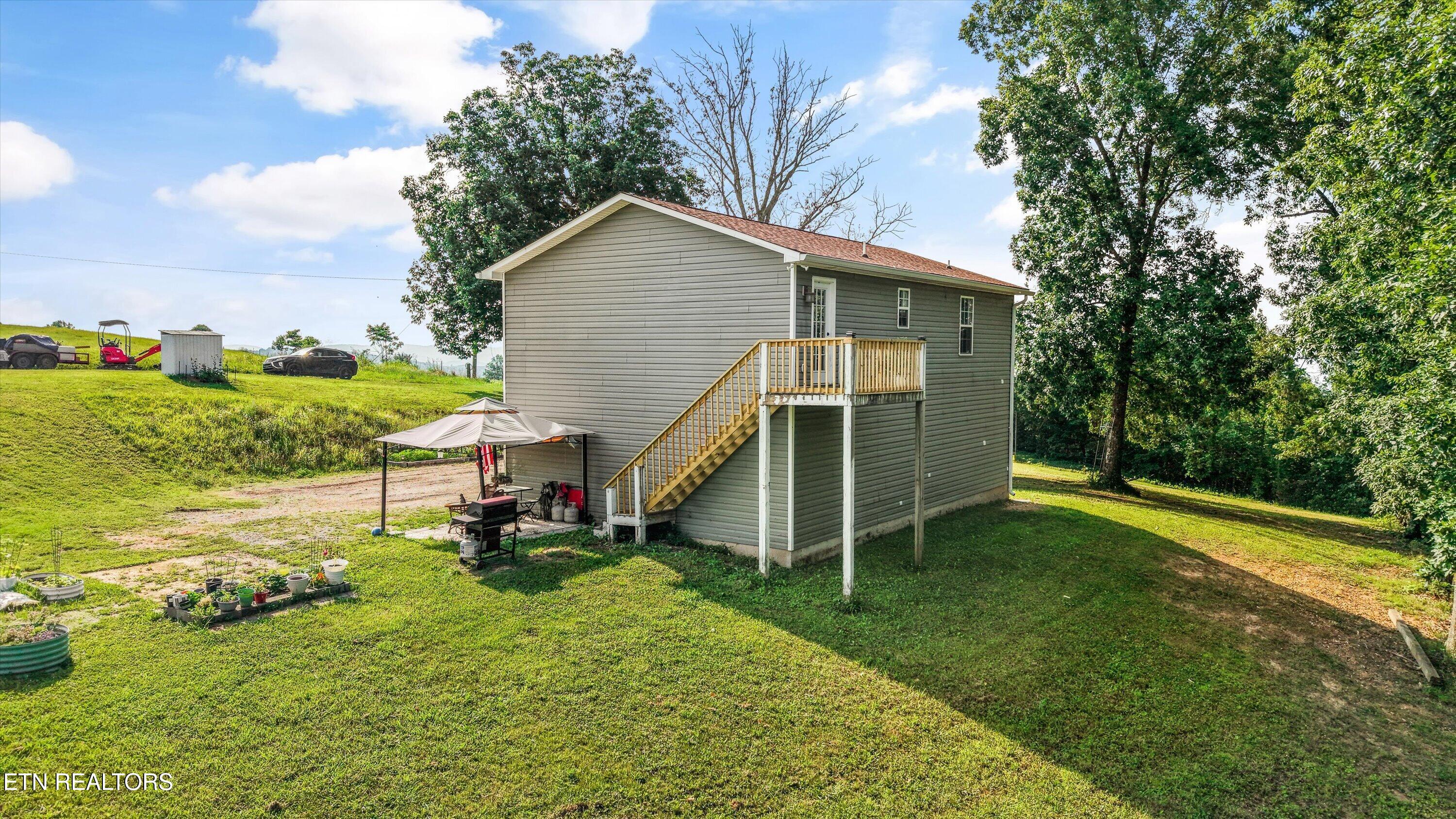 834 Walker Road Sharps Chapel TN 37866