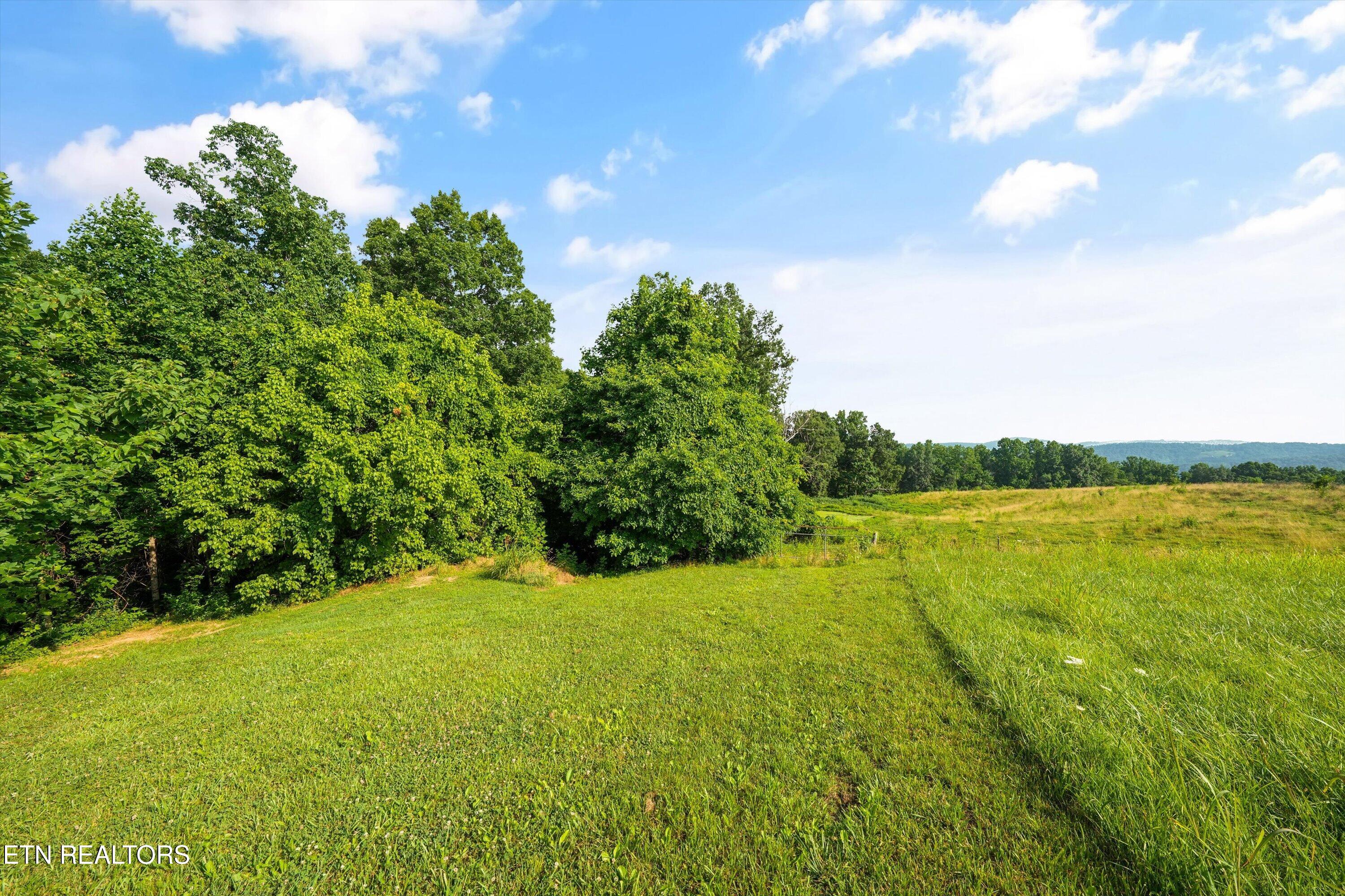 834 Walker Road Sharps Chapel TN 37866