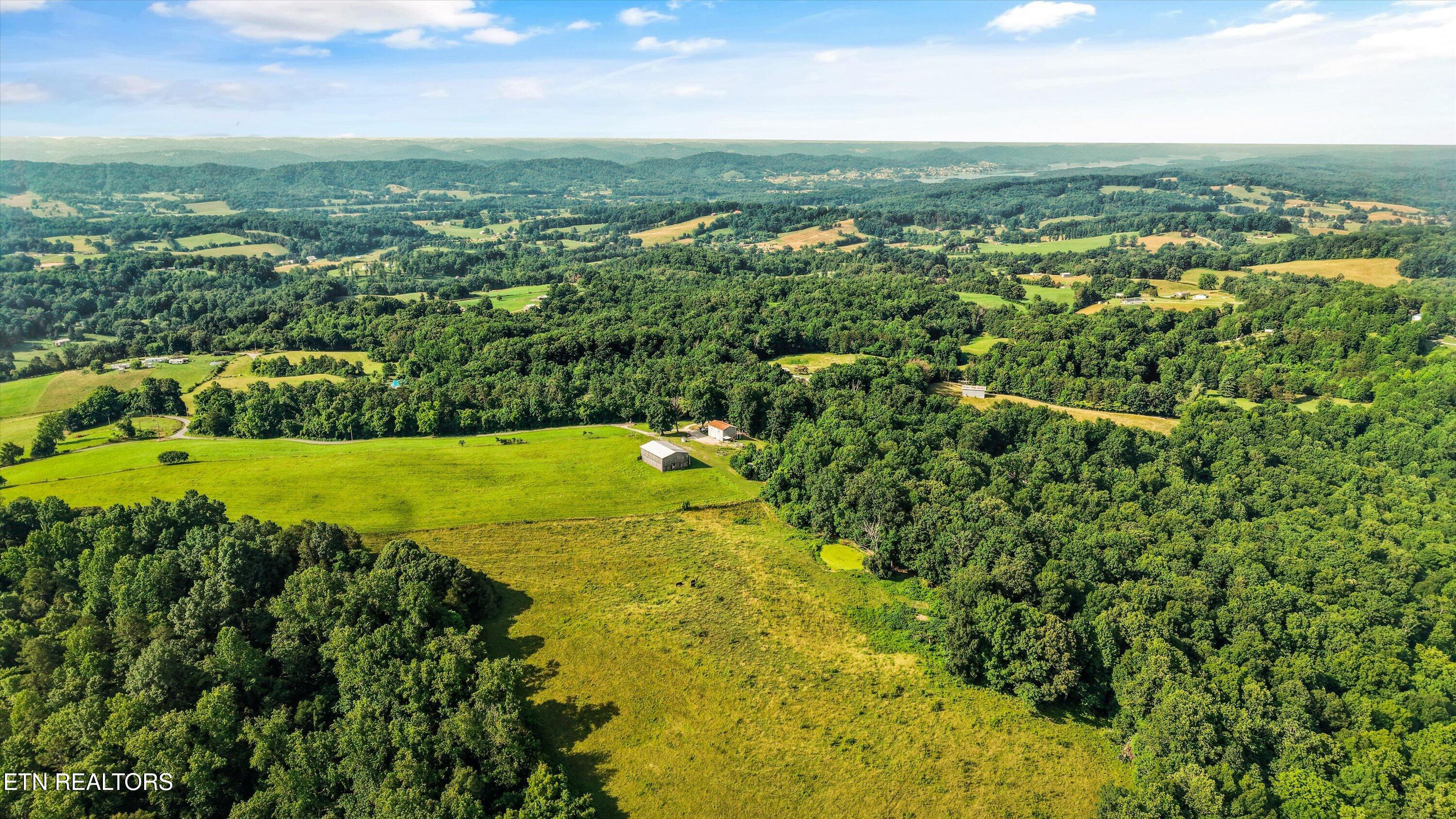 834 Walker Road Sharps Chapel TN 37866
