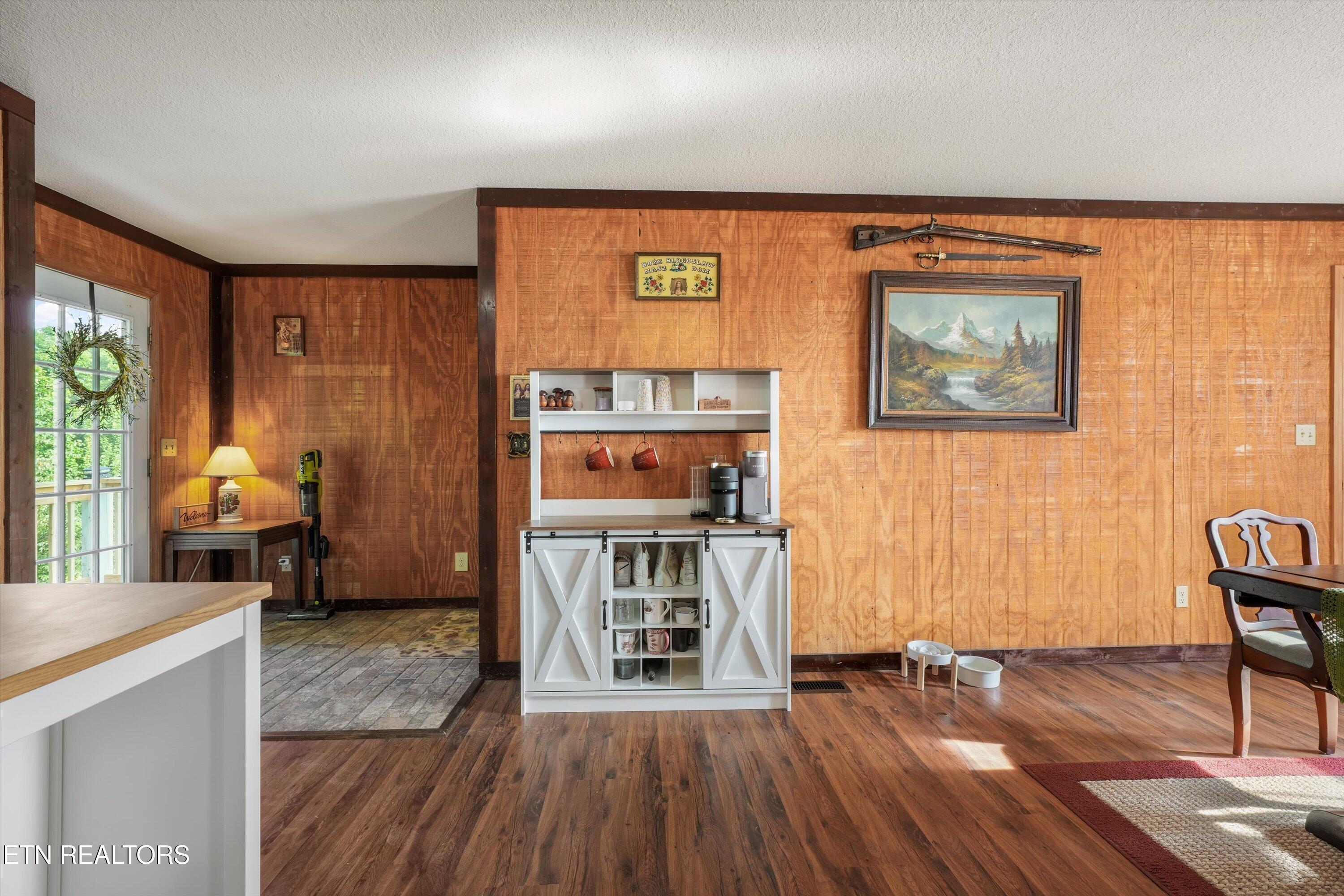 834 Walker Road Sharps Chapel TN 37866