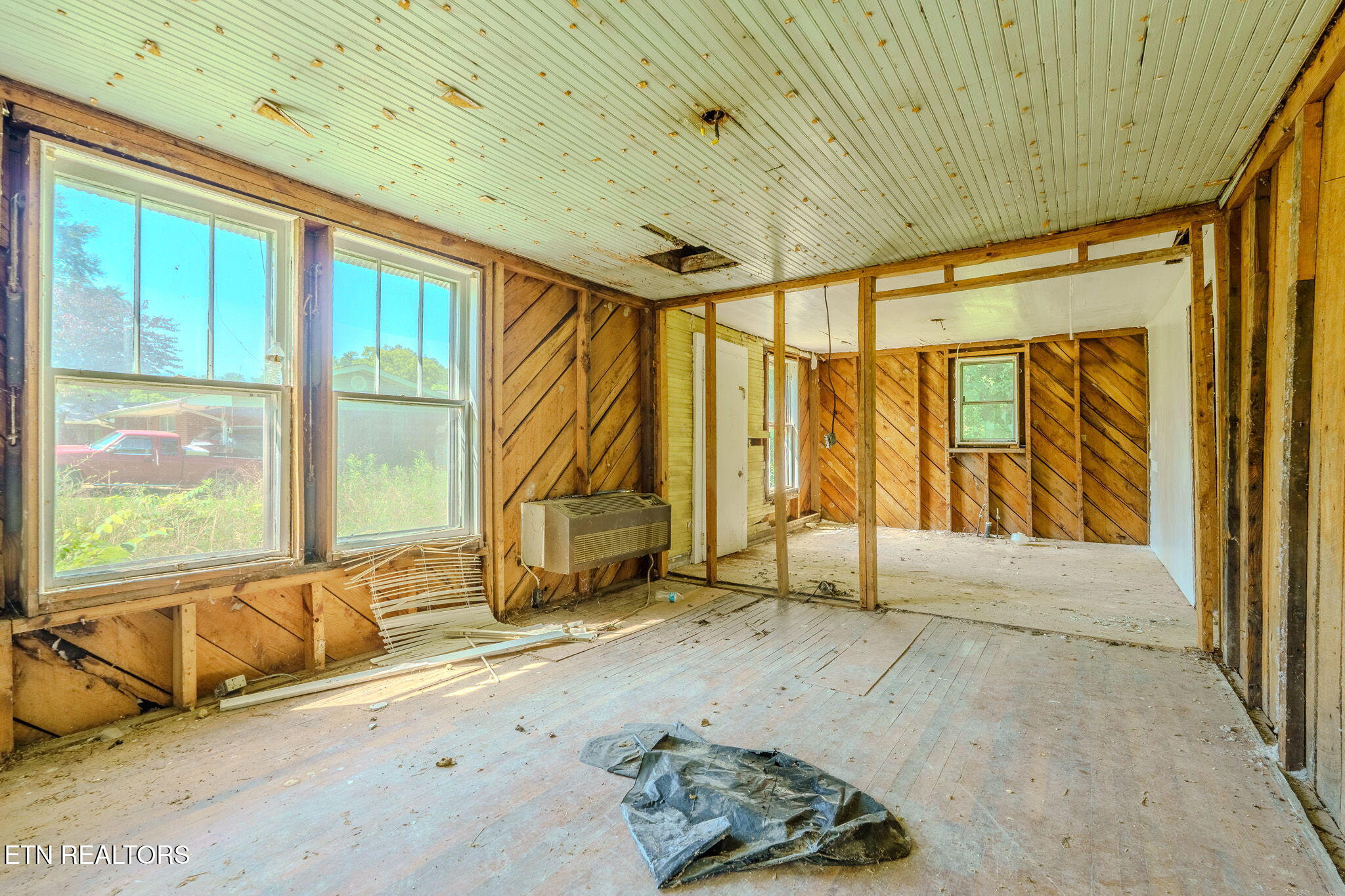 3208 Black Oak Street Pigeon Forge TN 37863
