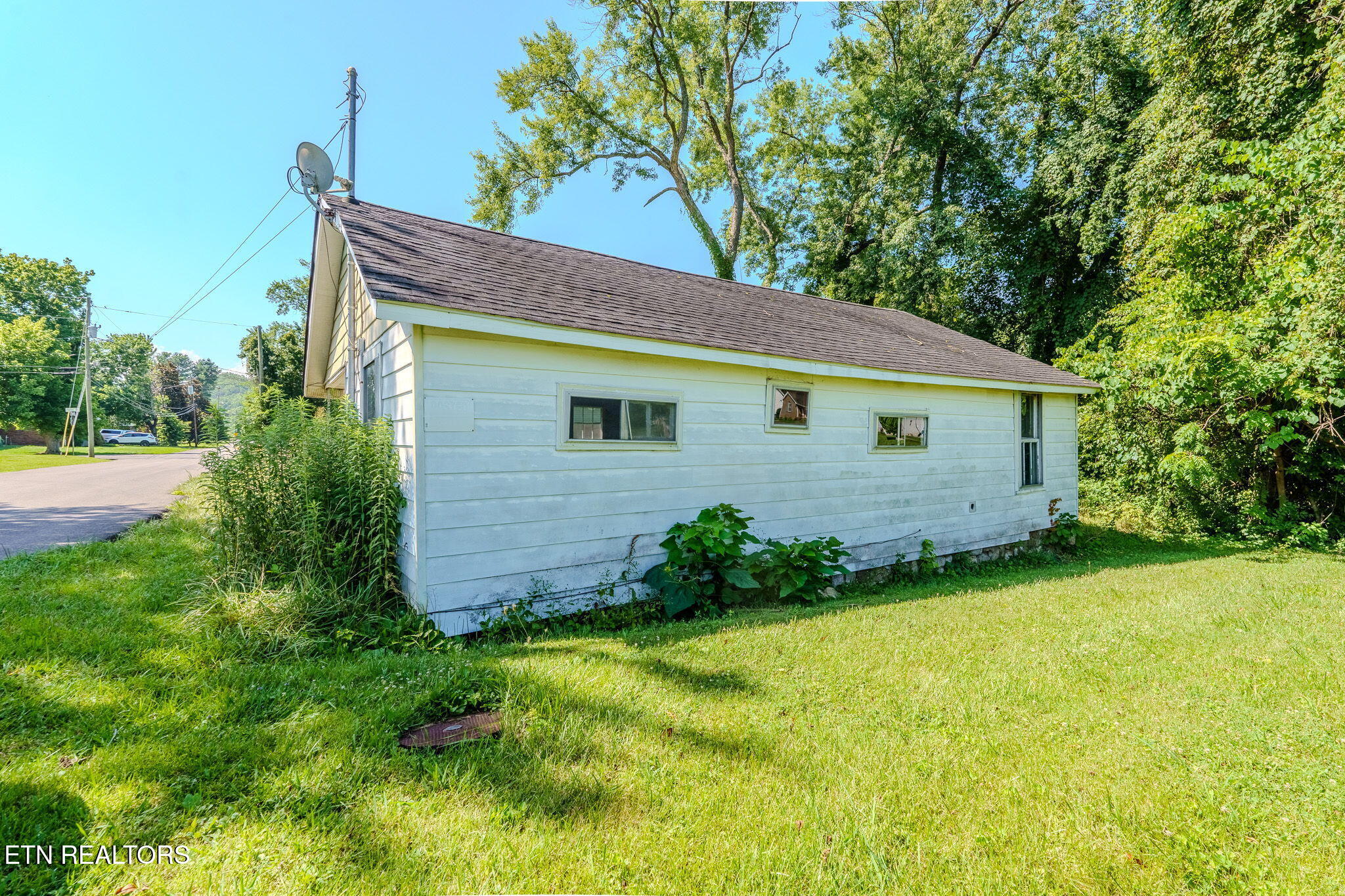 3208 Black Oak Street Pigeon Forge TN 37863