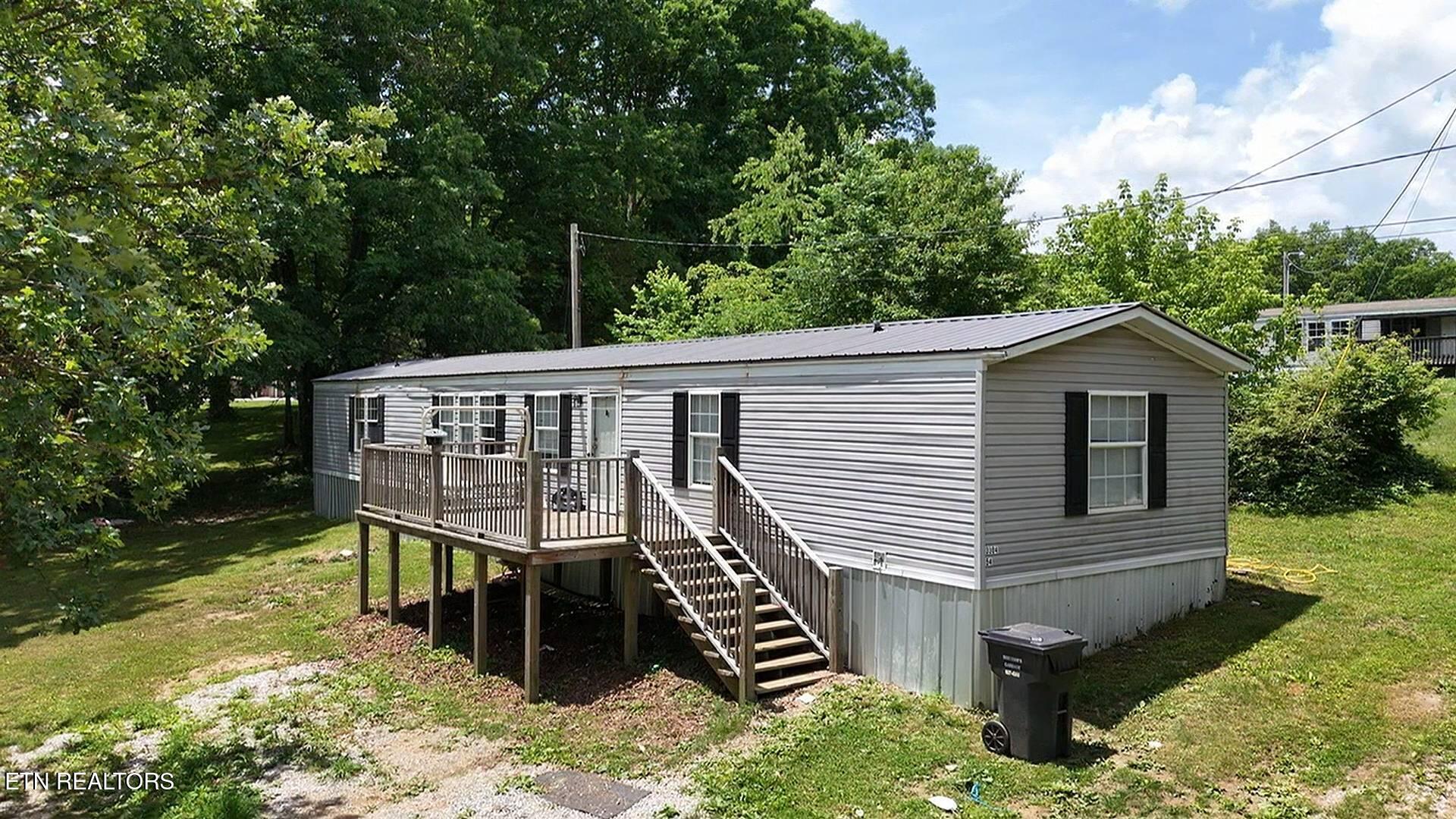 647 W Robbins Road Robbins TN 37852
