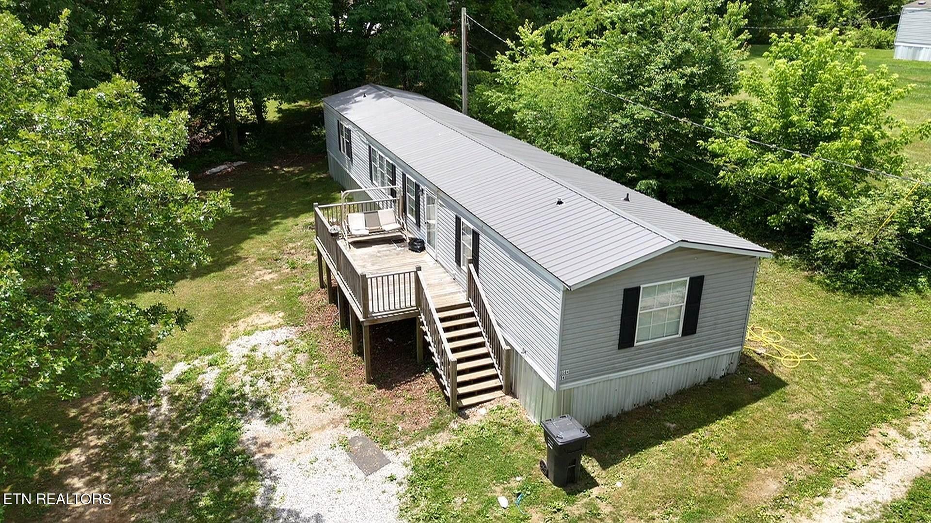 647 W Robbins Road Robbins TN 37852
