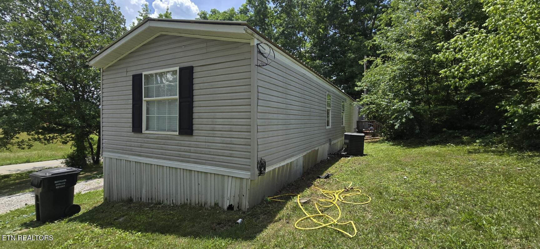 647 W Robbins Road Robbins TN 37852