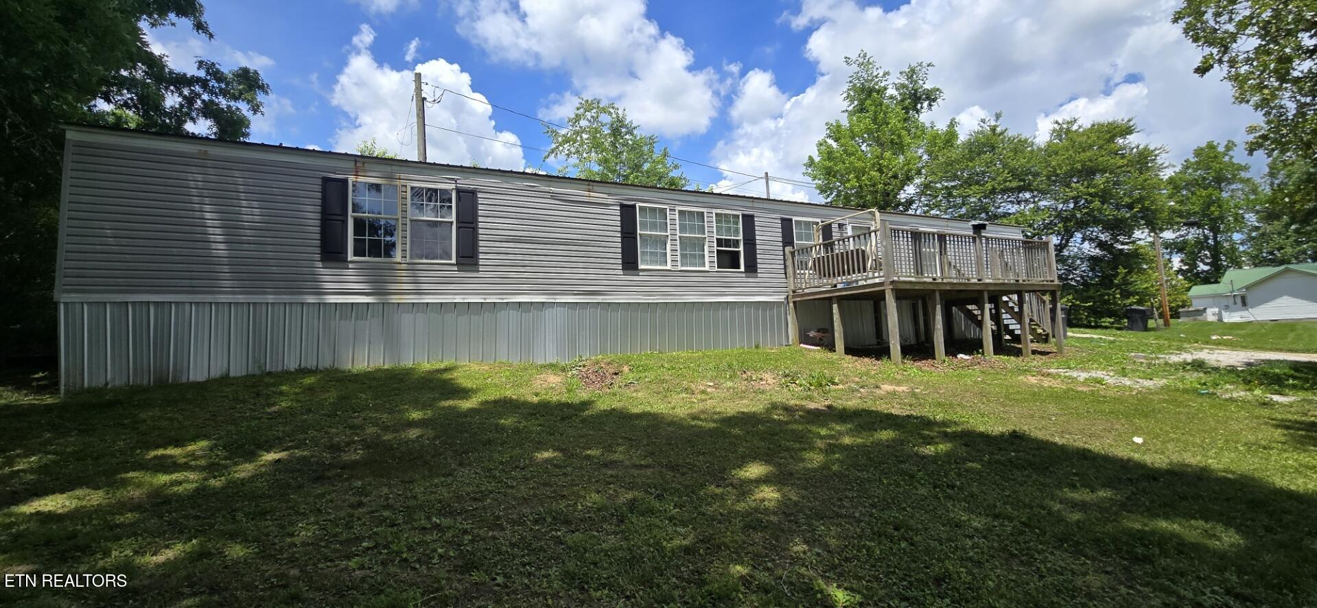 647 W Robbins Road Robbins TN 37852