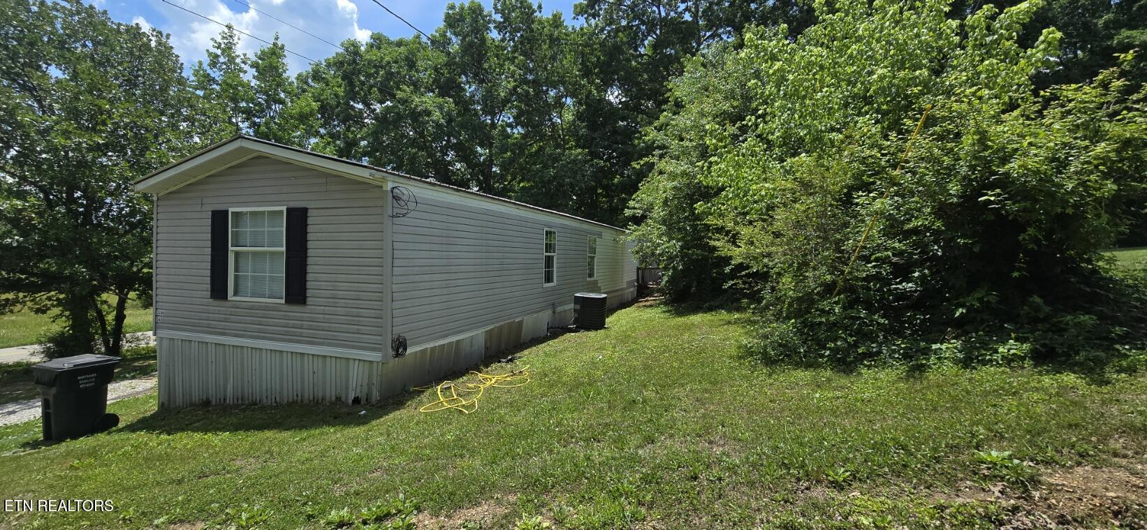 647 W Robbins Road Robbins TN 37852