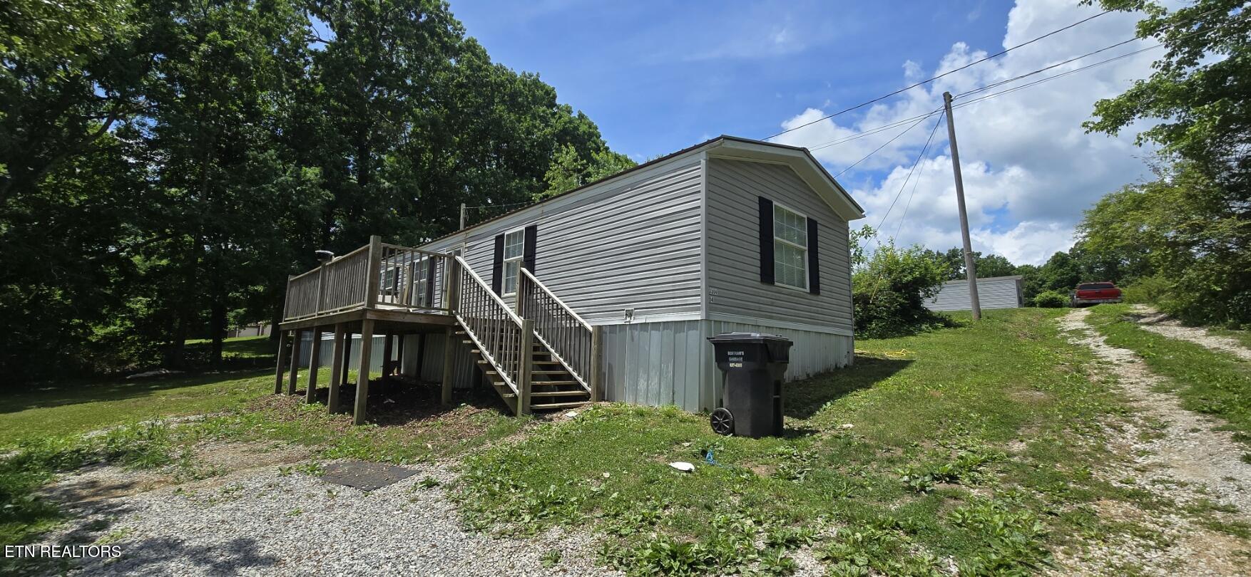 647 W Robbins Road Robbins TN 37852