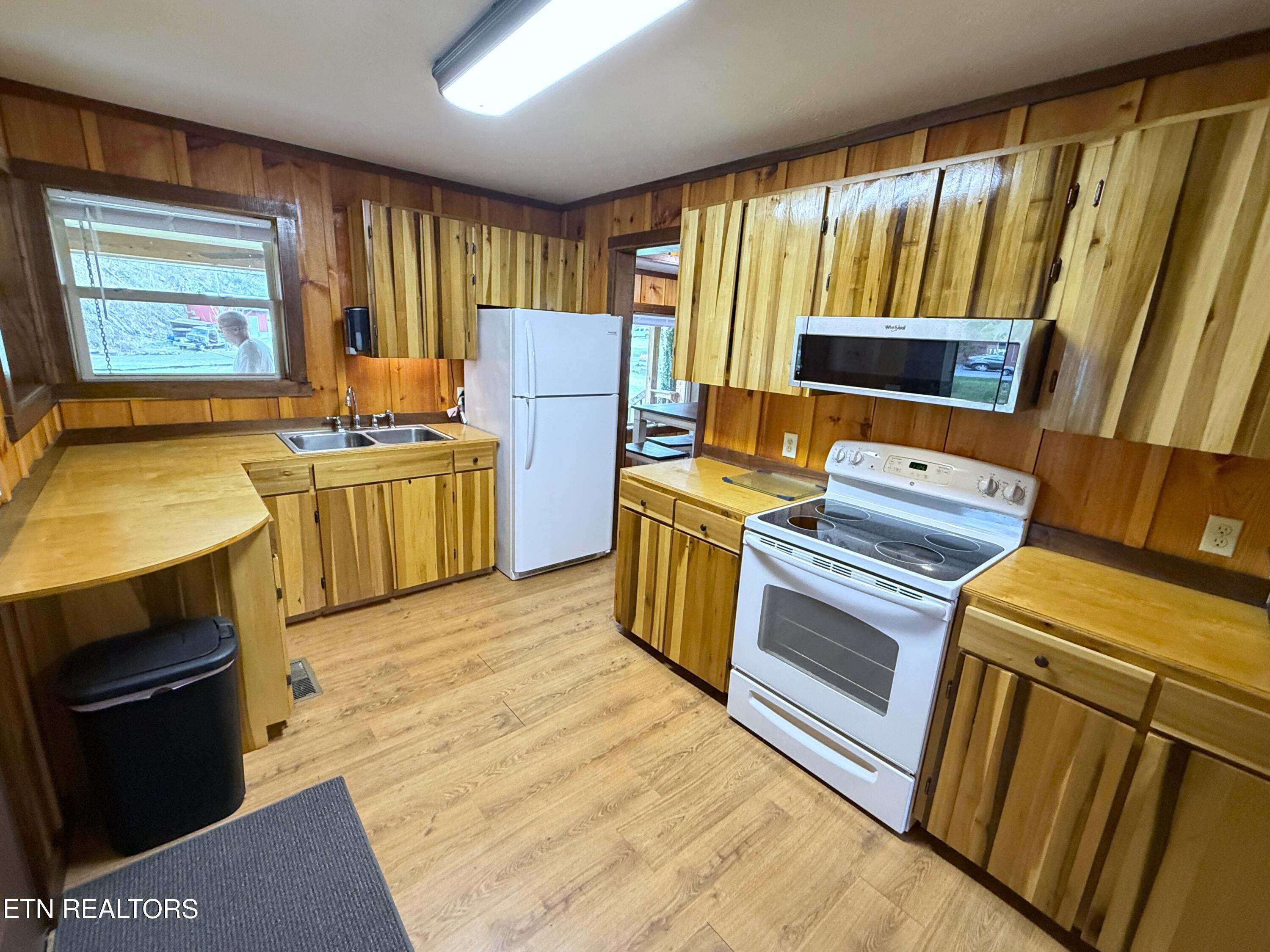 1059 Blue Mill Road Del Rio TN 37727