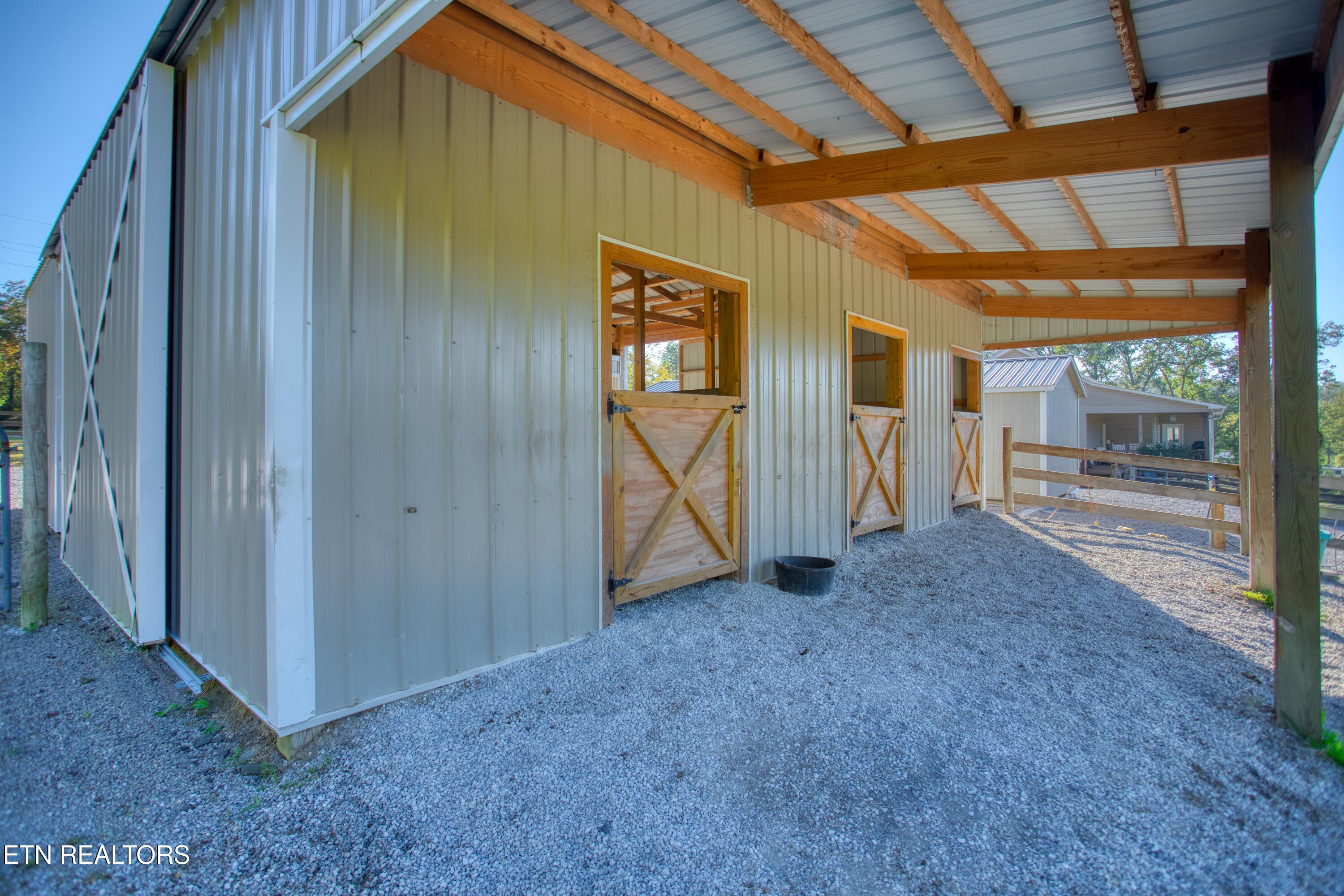 642 Buck Ridge Road Jamestown TN 38556