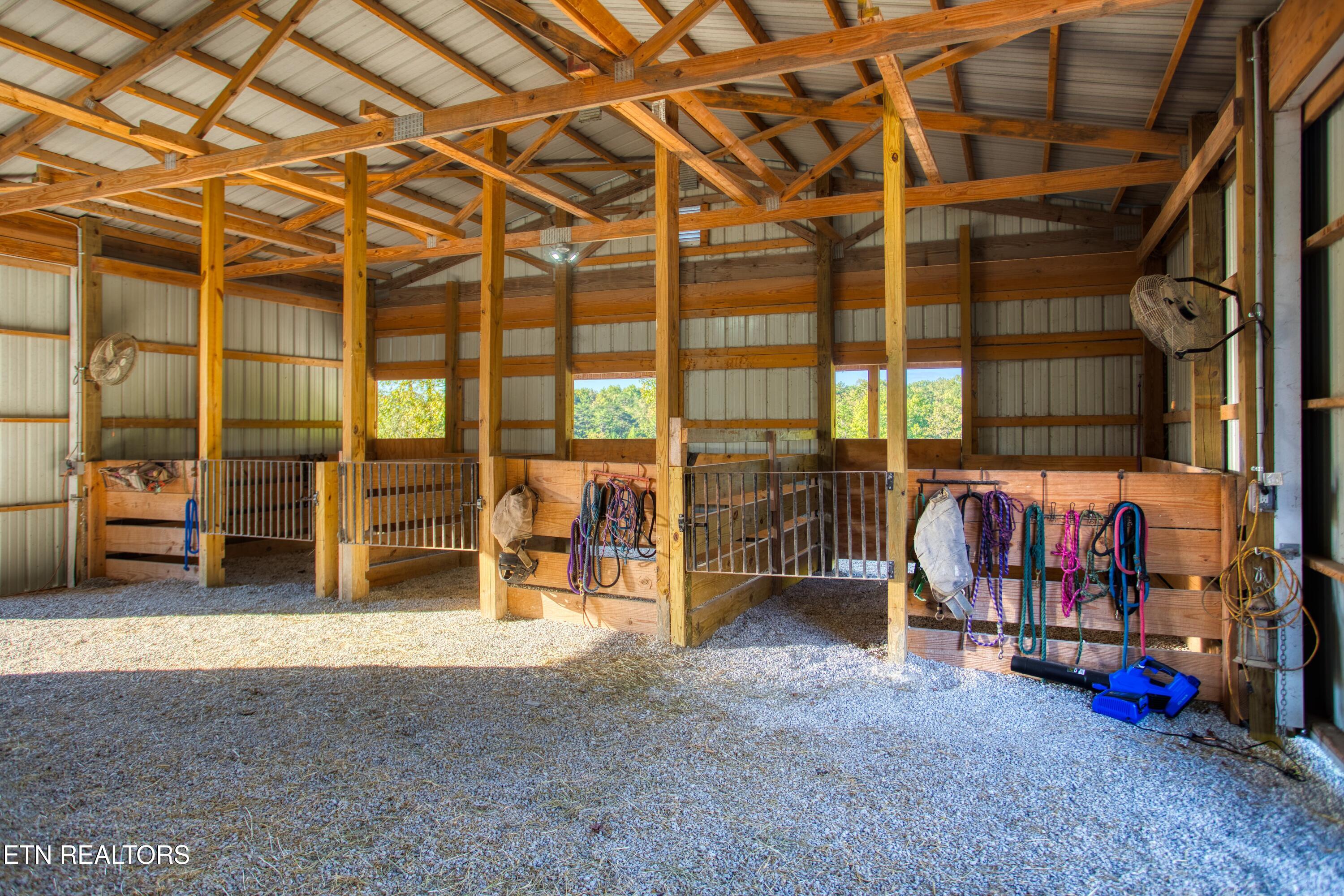 642 Buck Ridge Road Jamestown TN 38556