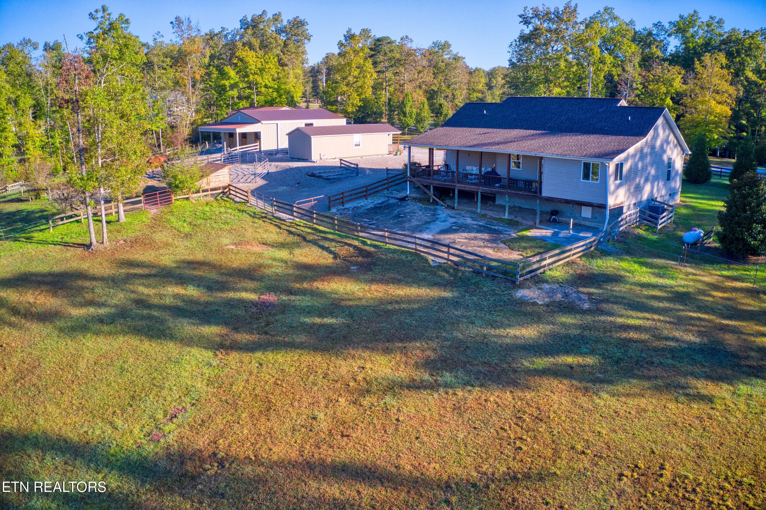 642 Buck Ridge Road Jamestown TN 38556