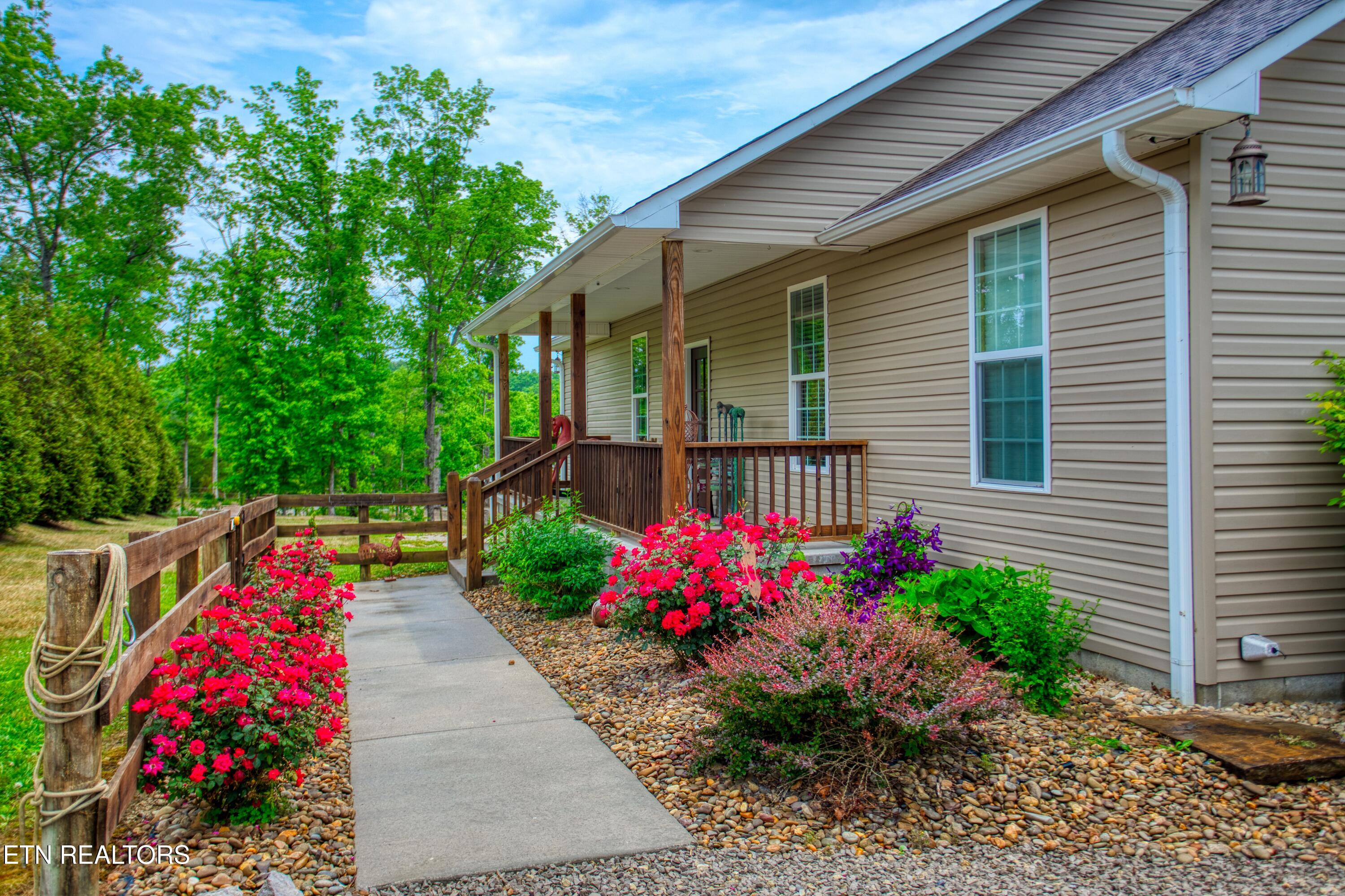 642 Buck Ridge Road Jamestown TN 38556