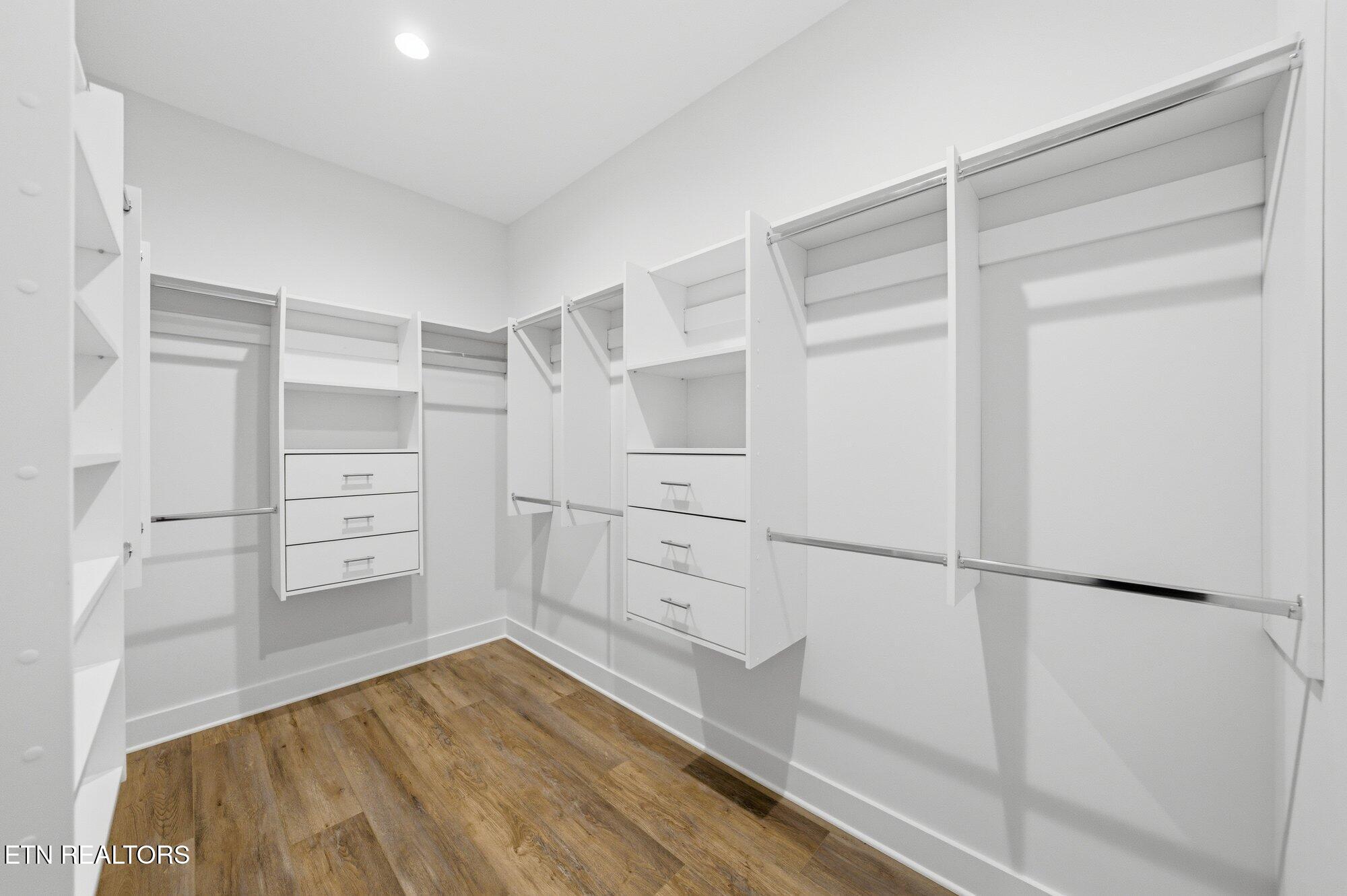 237 Ootsima Way Loudon TN 37774