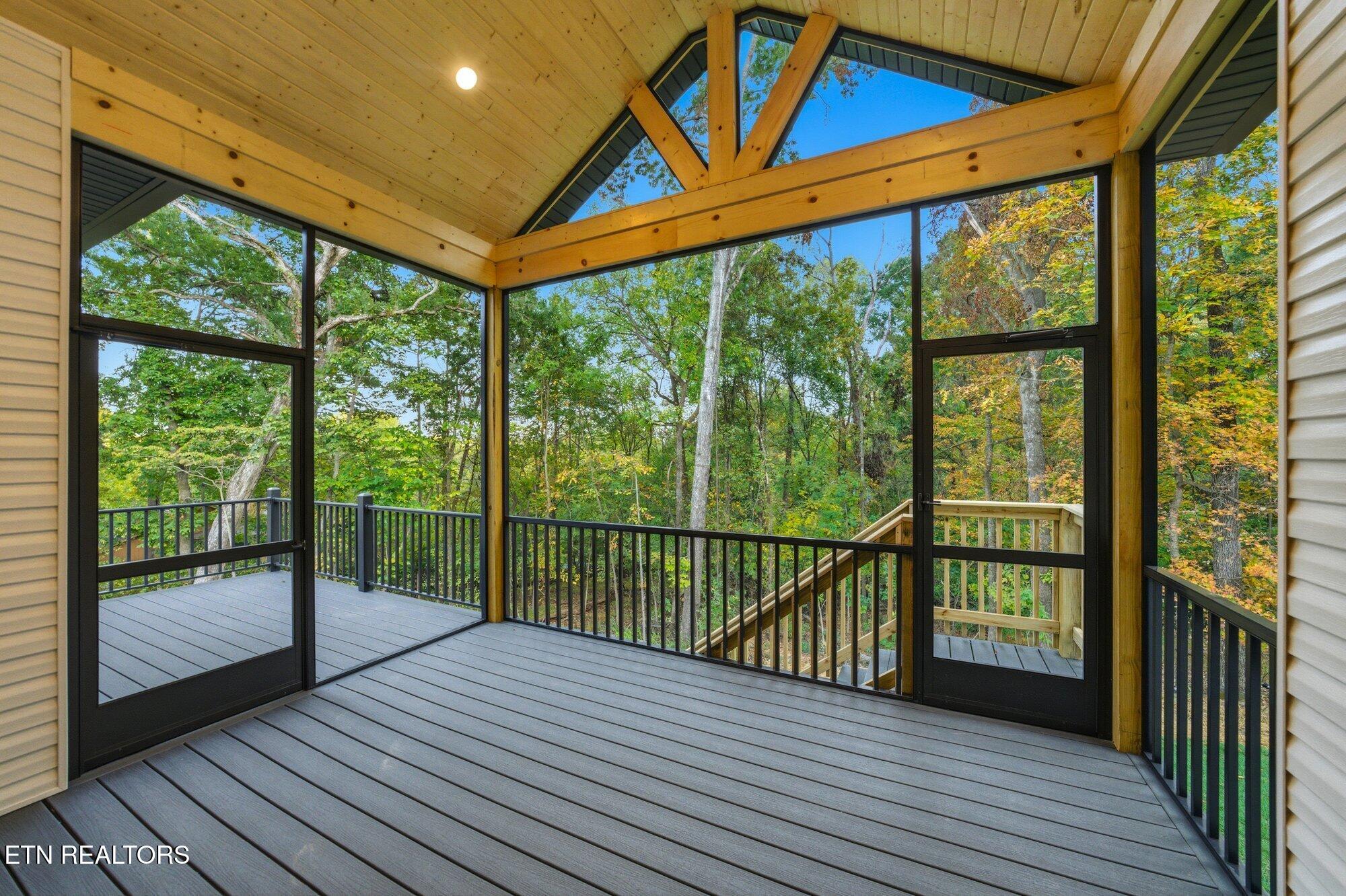 237 Ootsima Way Loudon TN 37774